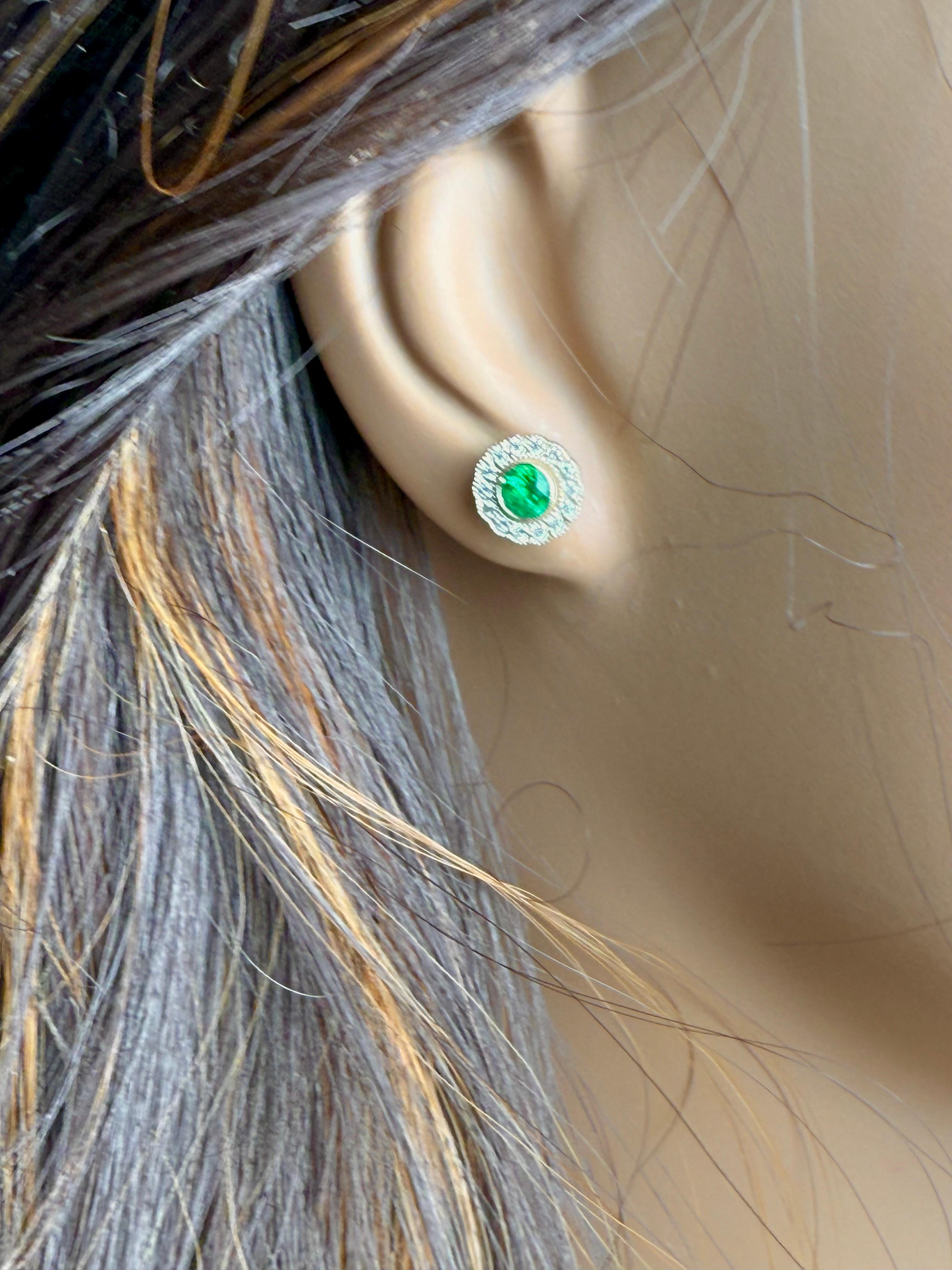 Round Cut 14K Gold Millgrain Circle Stud Earrings Bezel Set Emeralds and Pave Diamonds For Sale