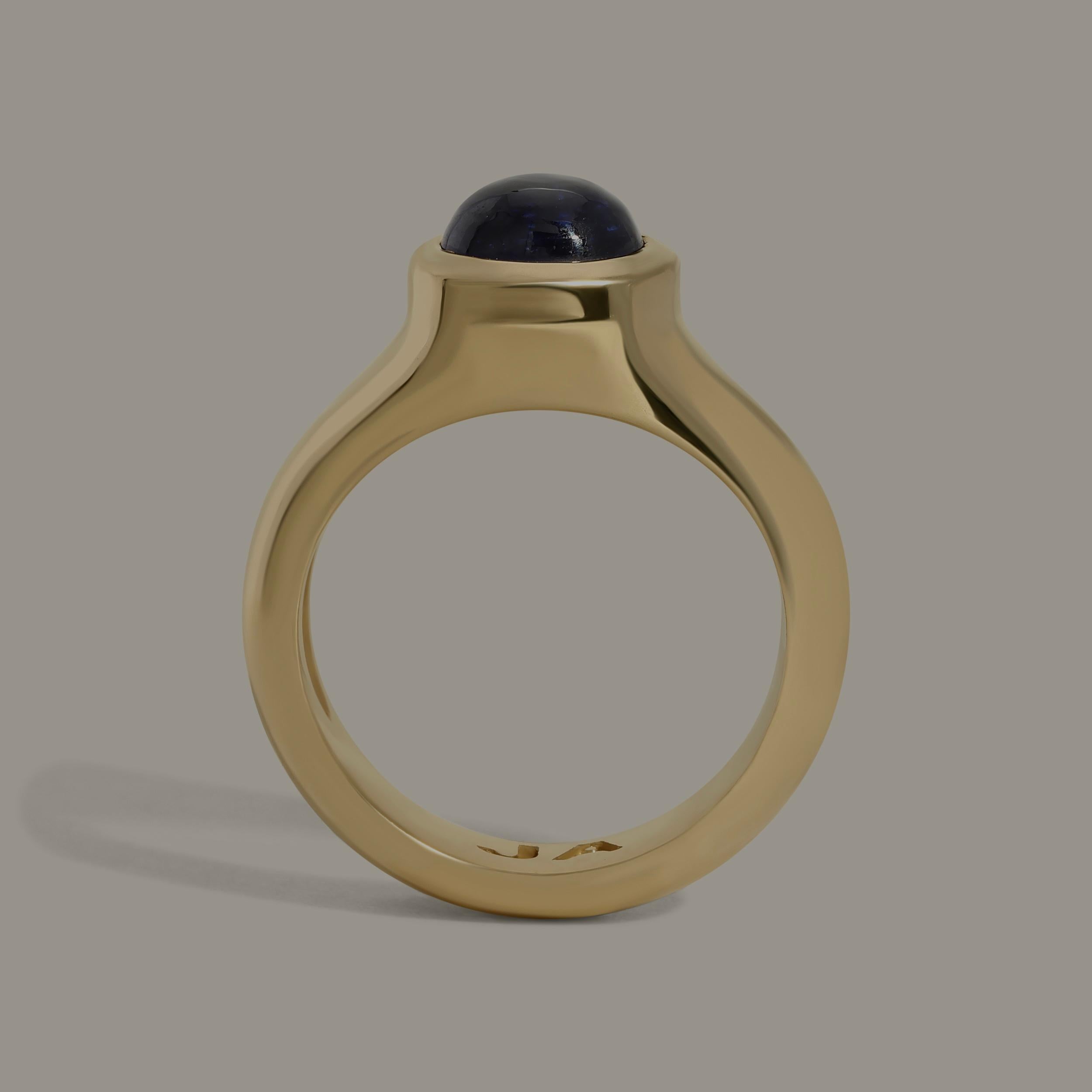 For Sale:  14k Gold Mood Ring with Cabochon Colored Stone 2