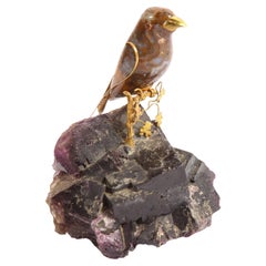 Oiseau en agate monté sur or 14 carats sur roche d'améthyste sculptée