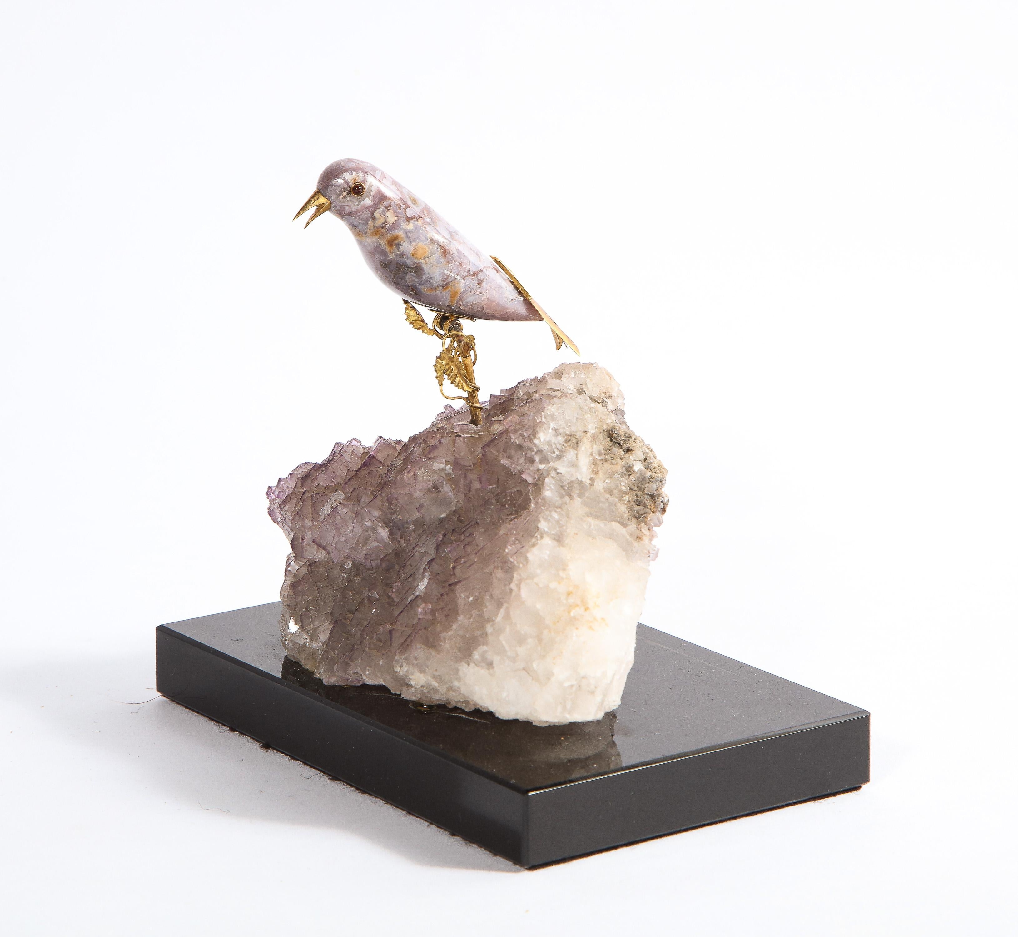 14k Gold Mounted Agate Bird on Fluorite Stone, Mounted on Black Glass In Good Condition In New York, NY