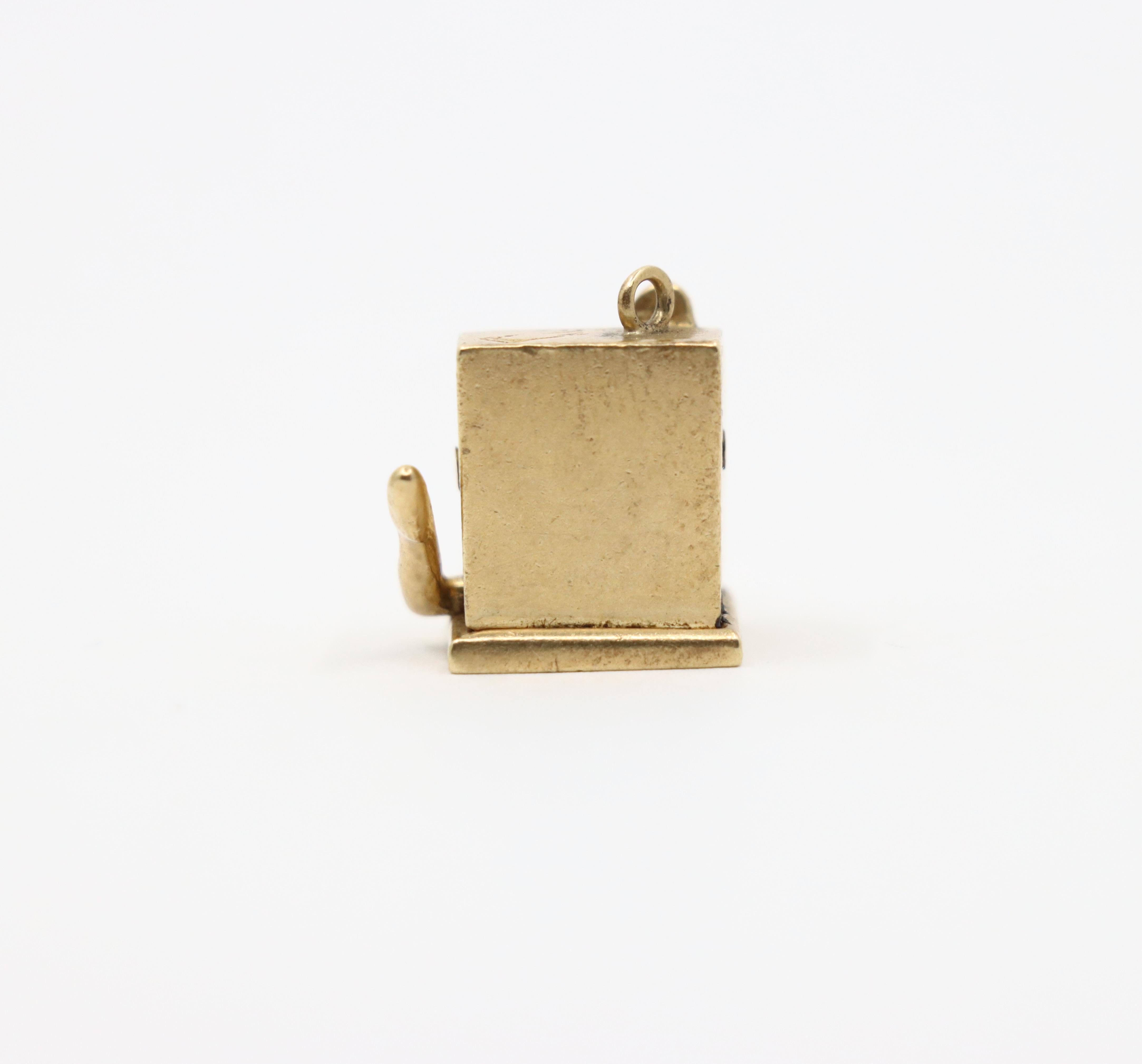 Women's 14K Gold Movable Slot Machine Charm For Sale