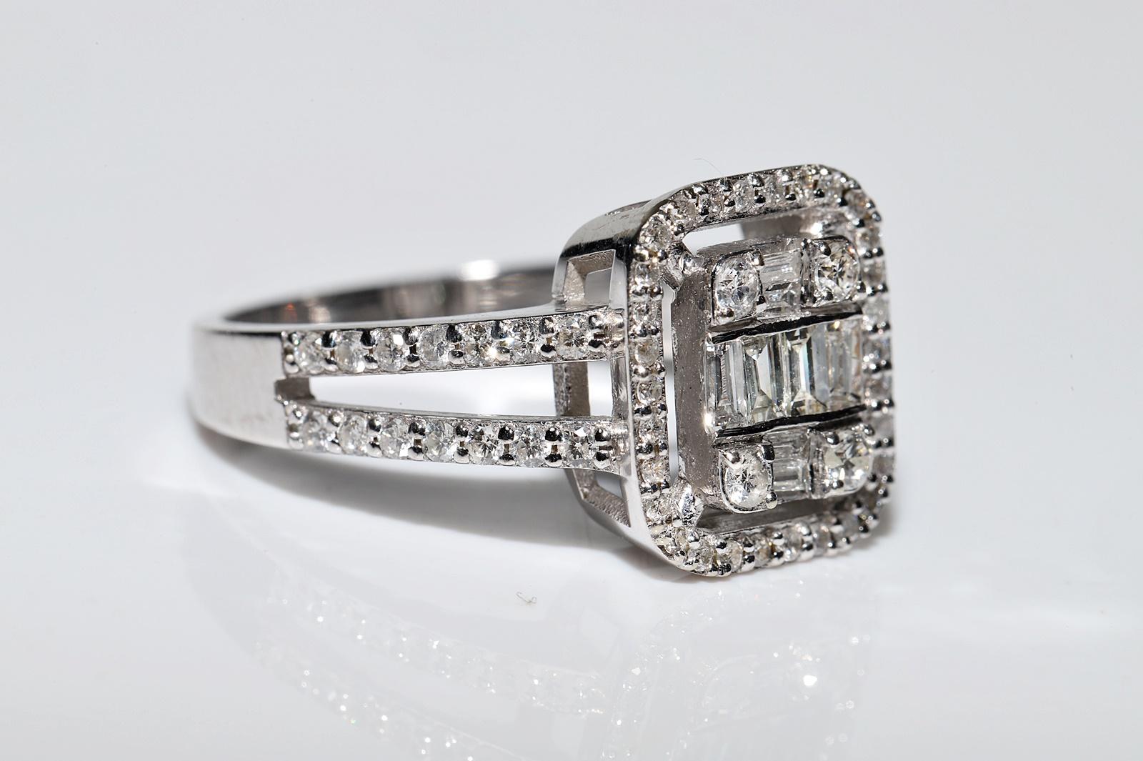 Modern 14K Gold Natural Baguette And Brilliant Cut Diamond Decorated Ring For Sale