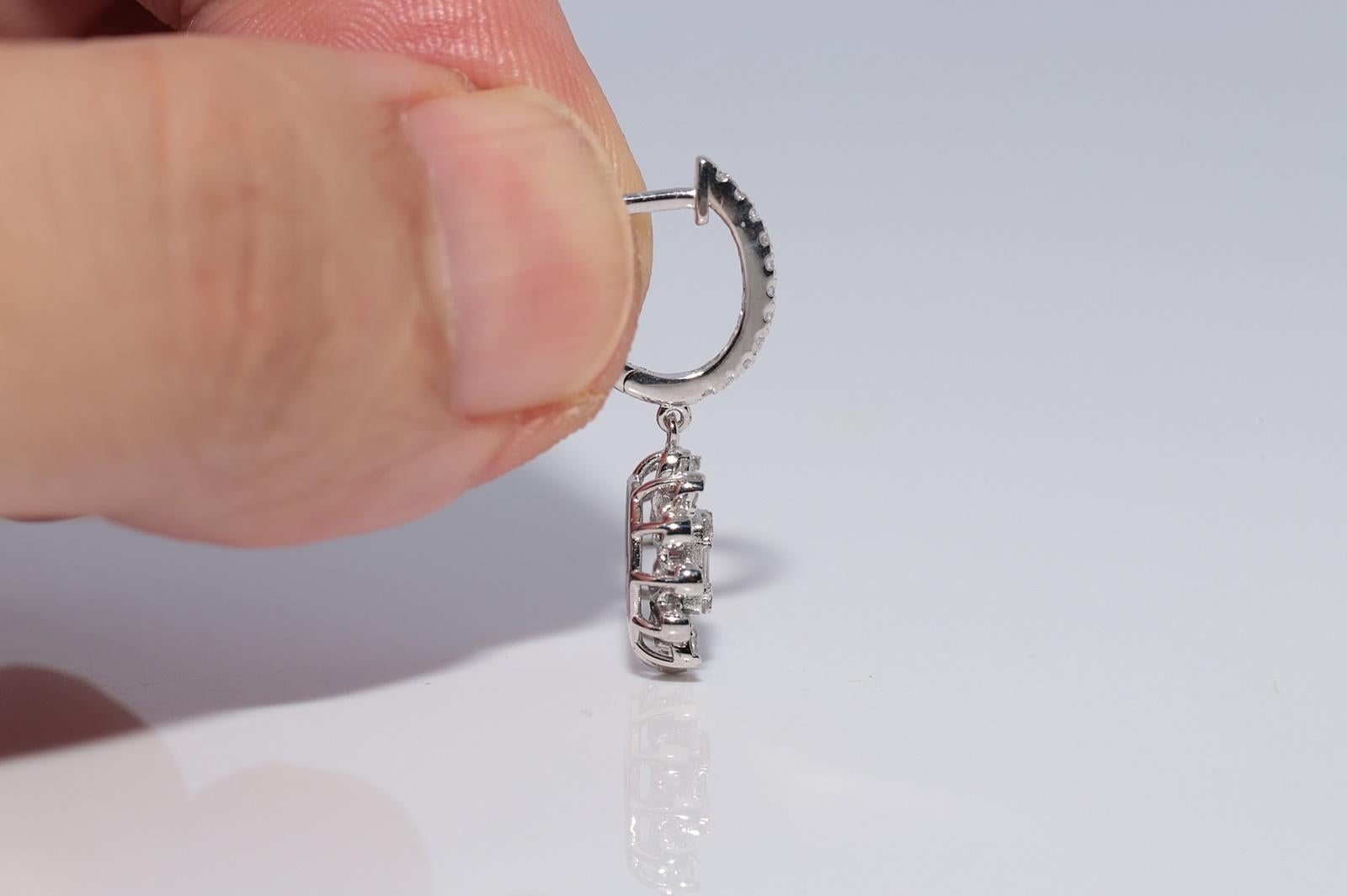 14k Gold Natürlicher Diamant im Baguetteschliff und Brillantschliff Diamanttropfenohrring im Angebot 1