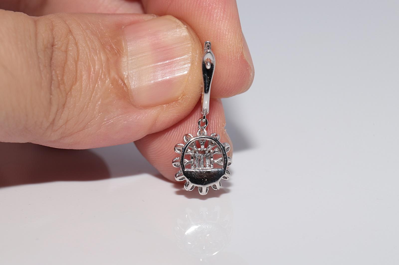 14k Gold Natürlicher Diamant im Baguetteschliff und Brillantschliff Diamanttropfenohrring im Angebot 3