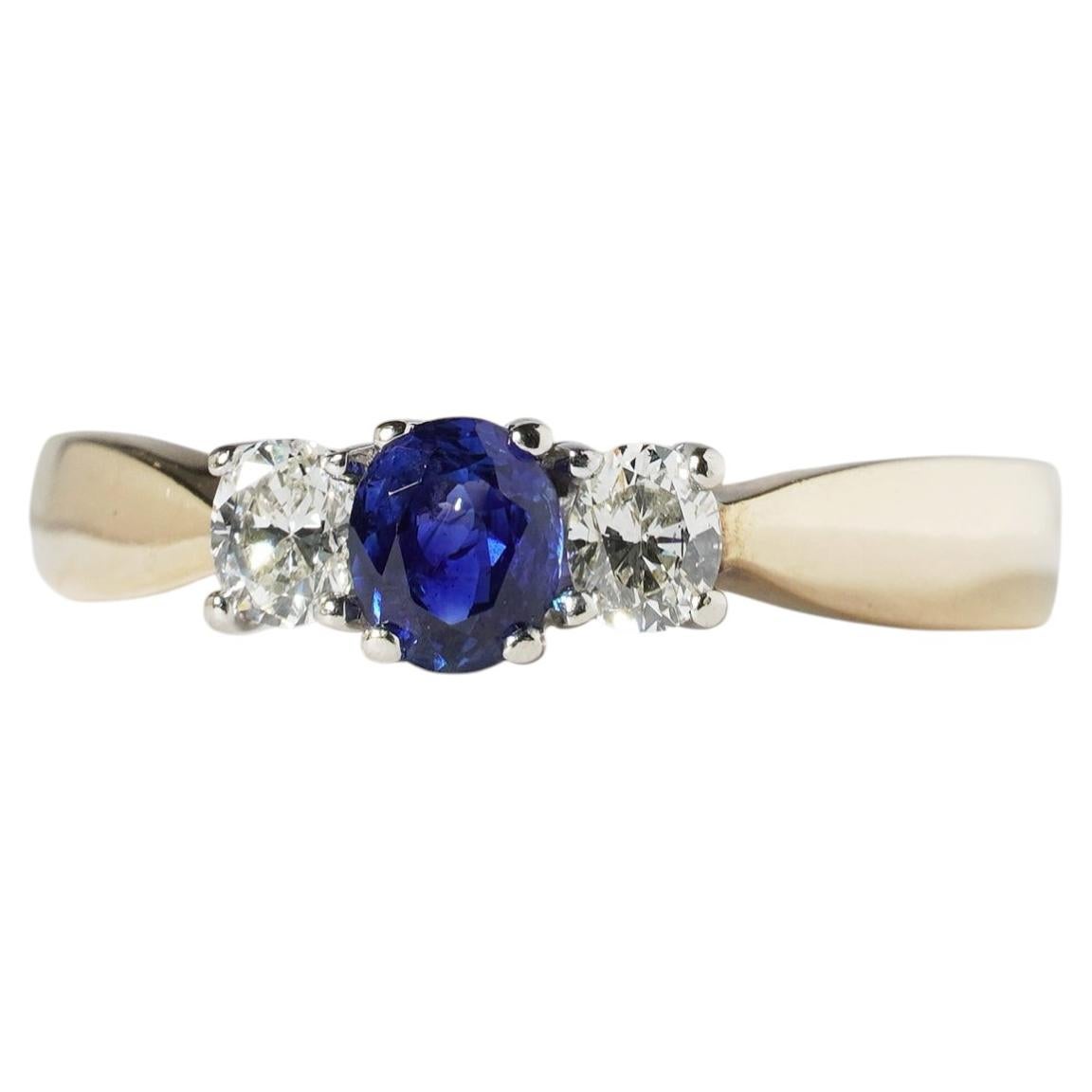 14k Gold Natural Ceylon Blue Sapphire & Diamond Three Stone Trilogy Ring For Sale
