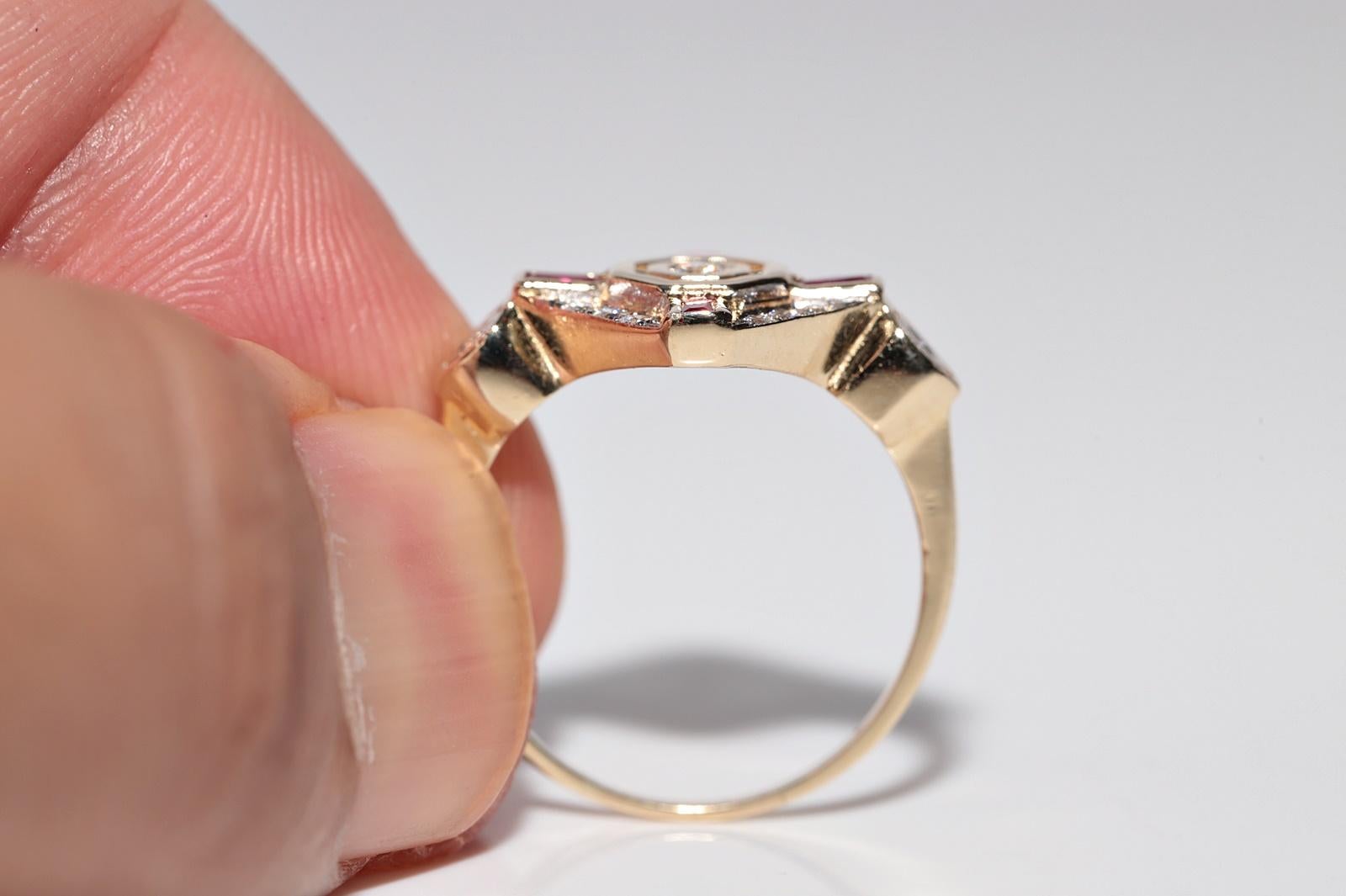 Anillo de Oro de 14 K Decorado con Diamantes Naturales y Rubí Tallado Calibre en venta 5