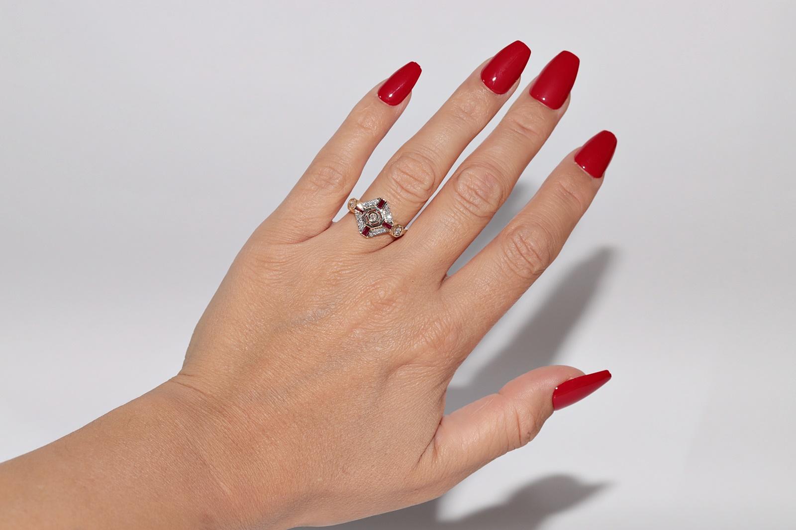 Anillo de Oro de 14 K Decorado con Diamantes Naturales y Rubí Tallado Calibre en venta 6