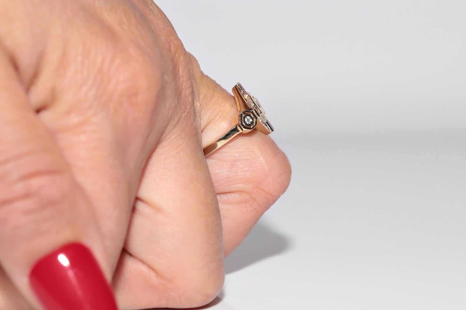 Anillo de Oro de 14 K Decorado con Diamantes Naturales y Rubí Tallado Calibre en venta 8