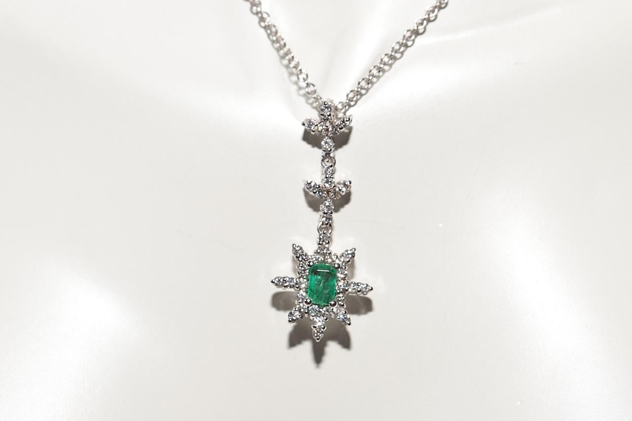 14k Gold Natural Diamond And Emerald Decorated Pendant Necklace In Good Condition For Sale In Fatih/İstanbul, 34