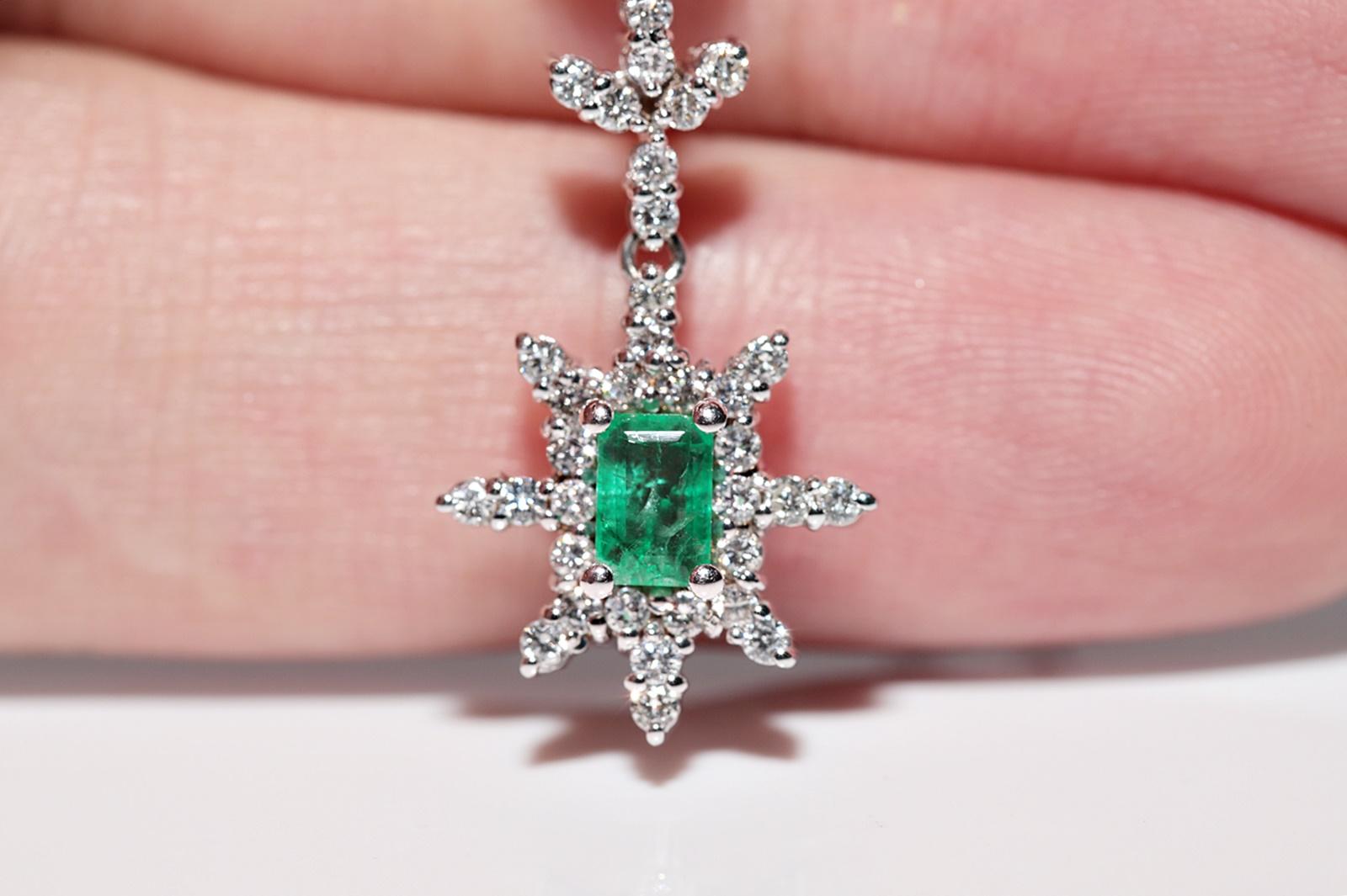 14 Karat Gold Natürlicher Diamant und Smaragd verzierter Anhänger Halskette im Angebot 3