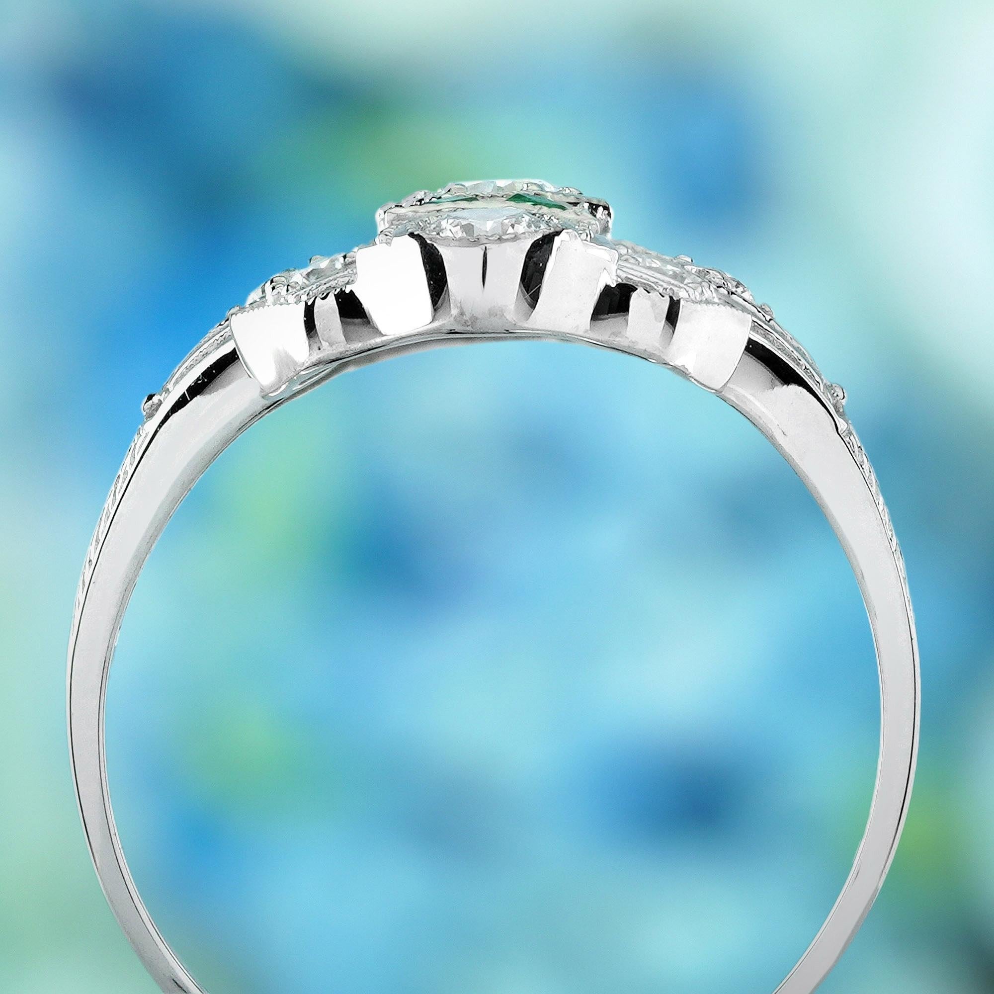 Or 14K, diamant naturel et émeraude, style vintage  Bague cocktail Neuf - En vente à Bangkok, TH