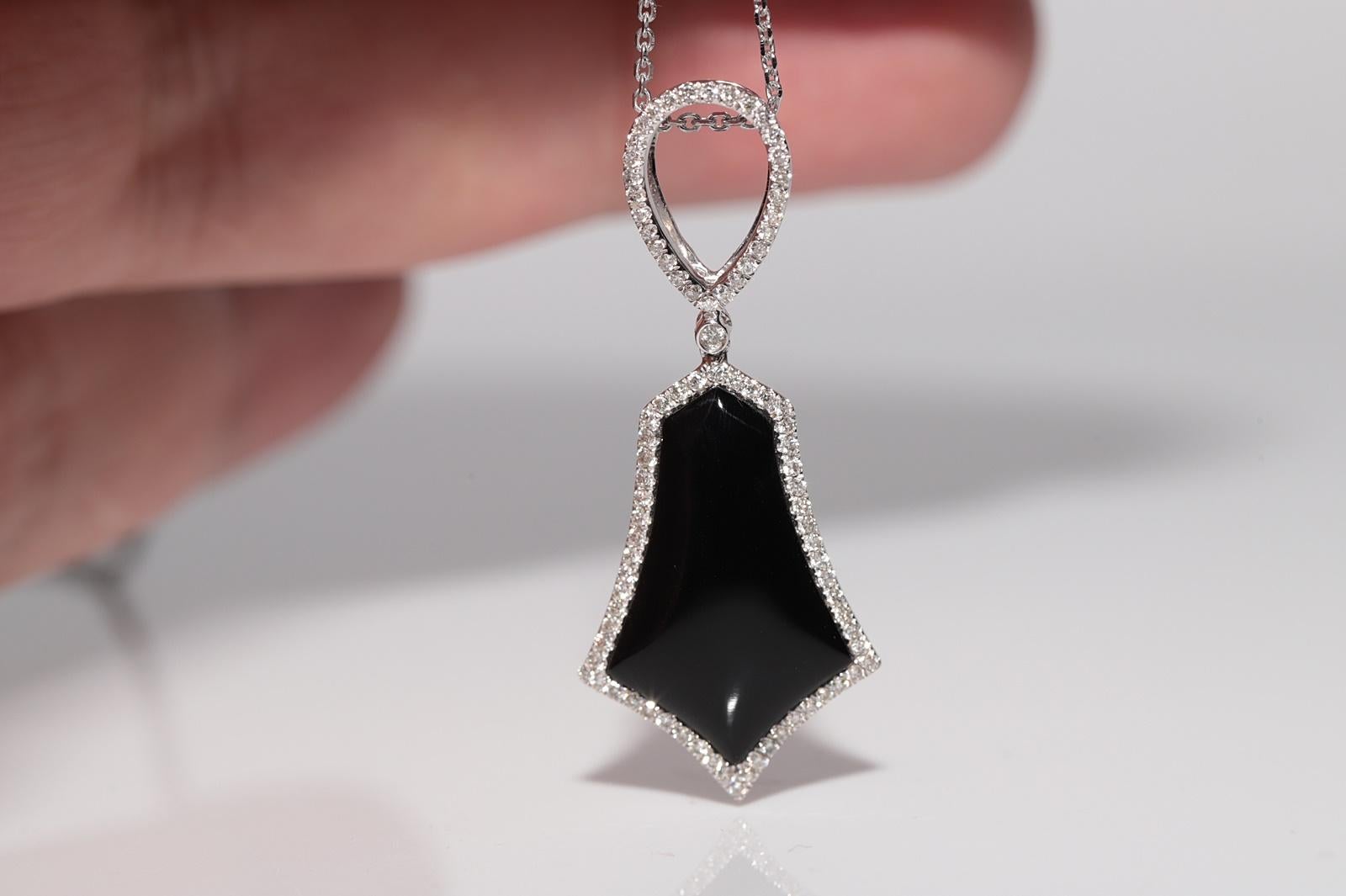 14k Gold Natural Diamond And Onyx Decorated Pendant Necklace In Good Condition For Sale In Fatih/İstanbul, 34