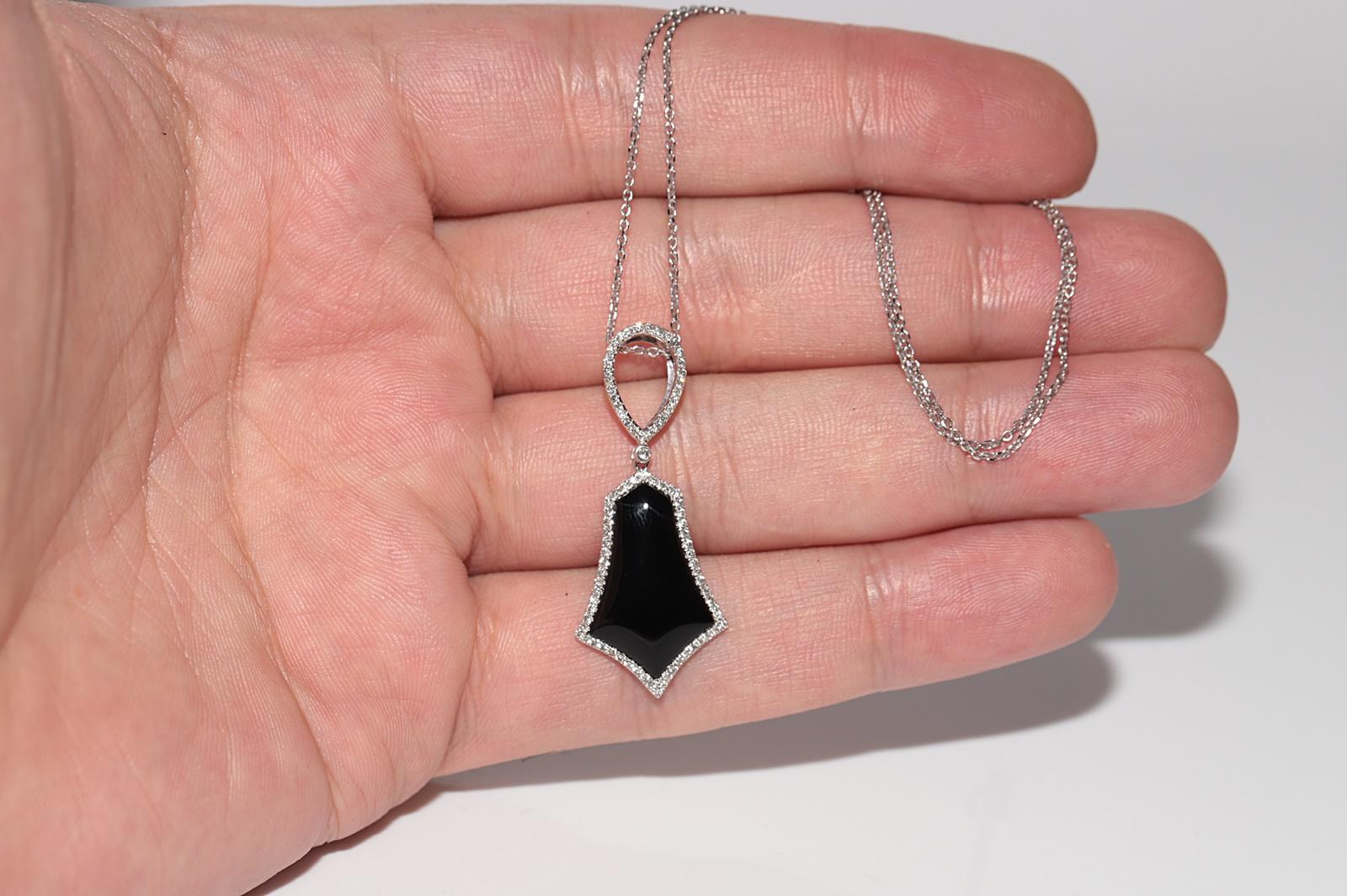 14k Gold Natural Diamond And Onyx Decorated Pendant Necklace For Sale 1