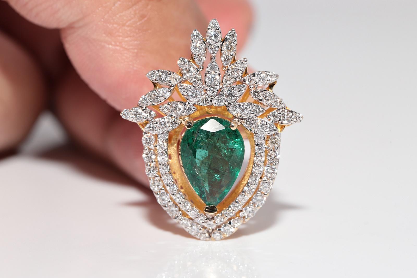 14k Gold Natural Diamond And Pear Cut Emerald Strong Ring For Sale 2