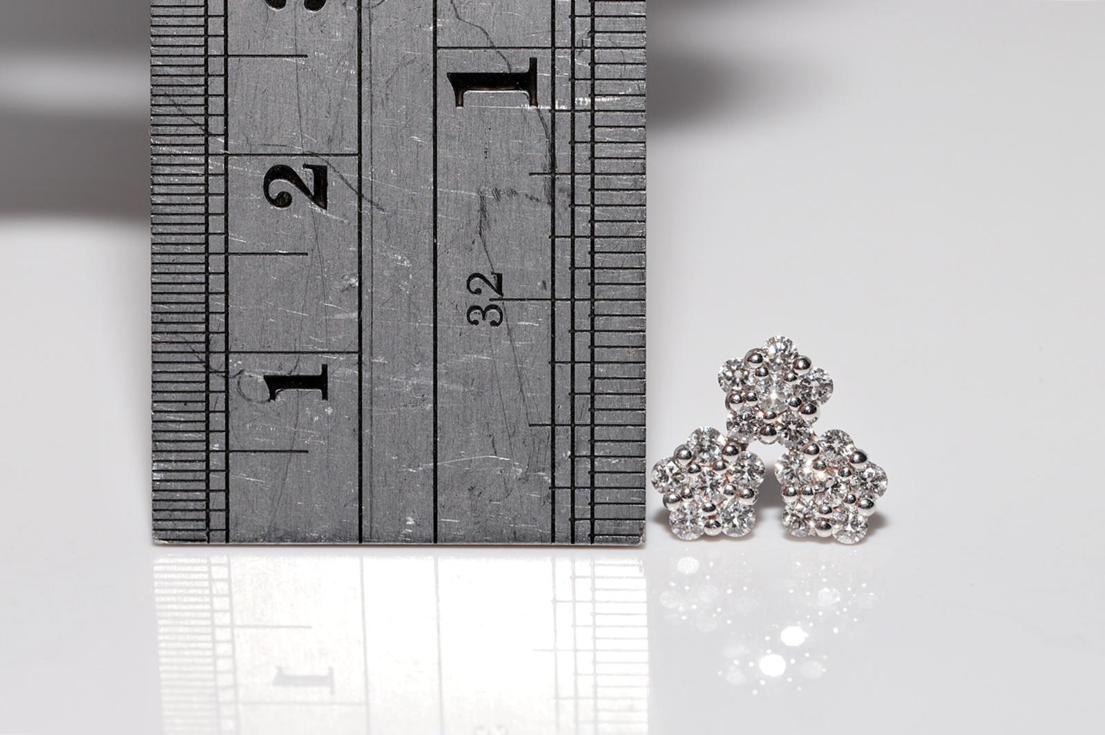 14k Gold Natürlicher Diamant-Ohrring mit verziertem Blumenmuster im Angebot 5