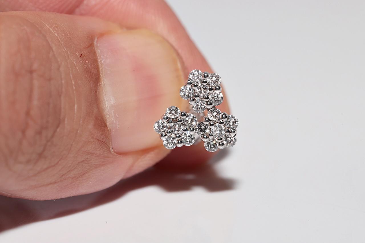 14k Gold Natürlicher Diamant-Ohrring mit verziertem Blumenmuster im Angebot 1