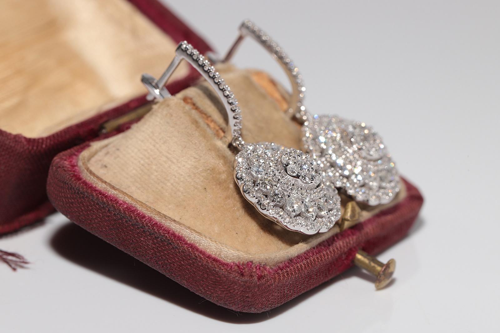 14k Gold Natürlicher Diamant verziert  Runder Design-Tropfen-Ohrring (Brillantschliff) im Angebot
