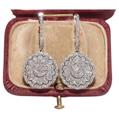 Diamante naturale decorato in oro 14k Orecchino a goccia con design rotondo