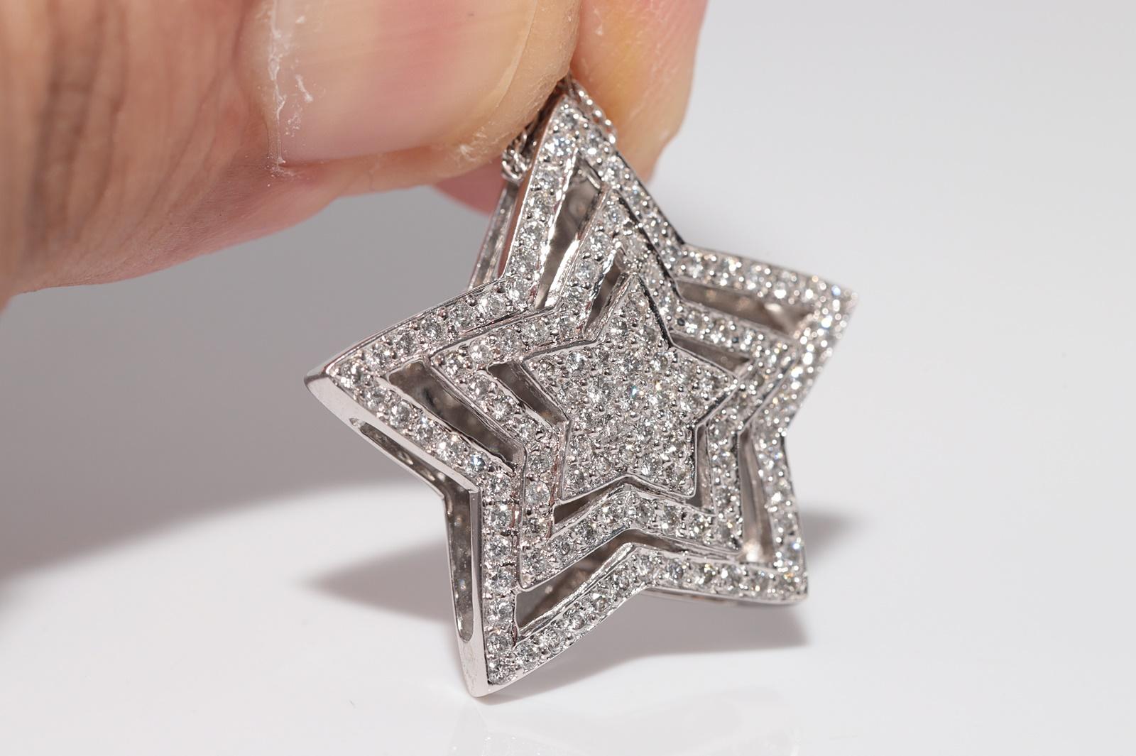 14k Gold Natural Diamond Decorated Star Design Amazing Pendant Necklace For Sale 6
