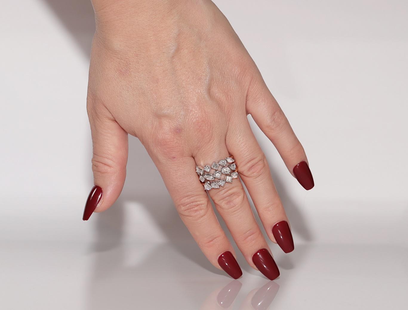 Bague solide en or 14 carats décorée de diamants en forme de cœur naturel marquise taille poire en vente 6