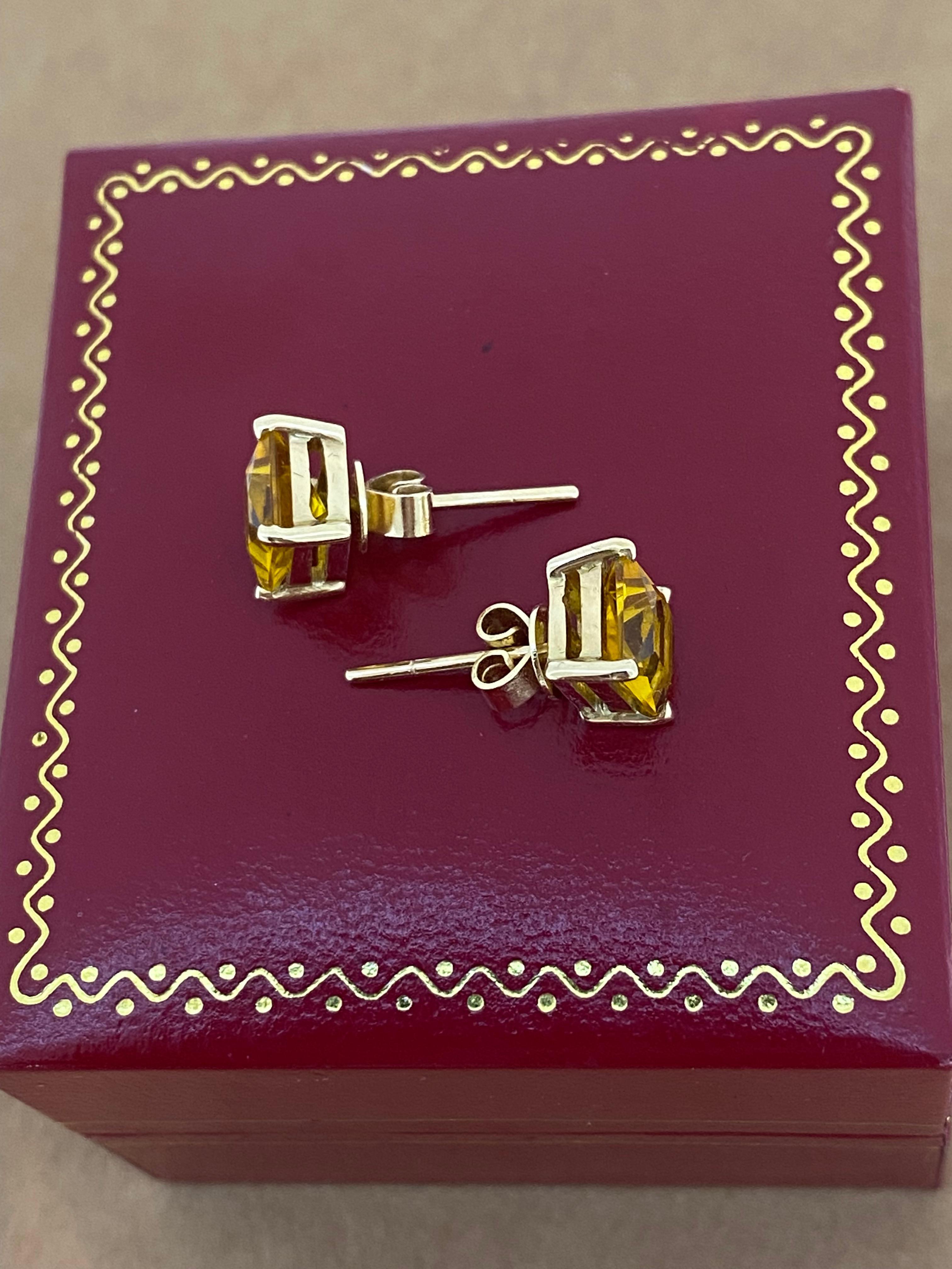 Women's 14K Gold & Natural Madeira Type 3.00ct Citrine Stud Earrings. Valued at $1880. For Sale