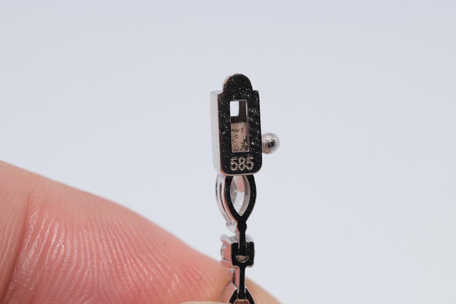 Bracelet de tennis en or 14k orné de diamants naturels taillés en marquise et de diamants taillés en brillant en vente 4