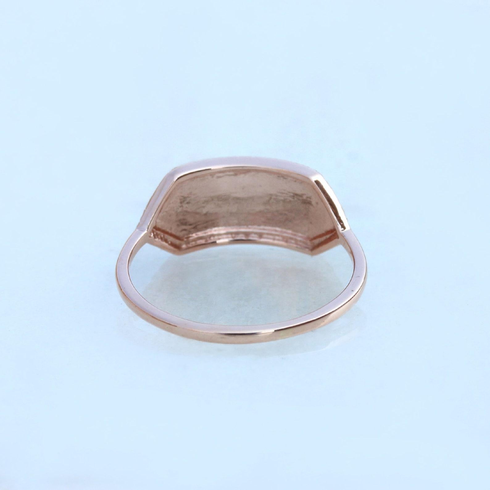 Anello con diamante naturale in pavé in oro 14k Anello nuziale dal design unico, regalo per le donne. In condizioni Nuovo in vendita a Chicago, IL