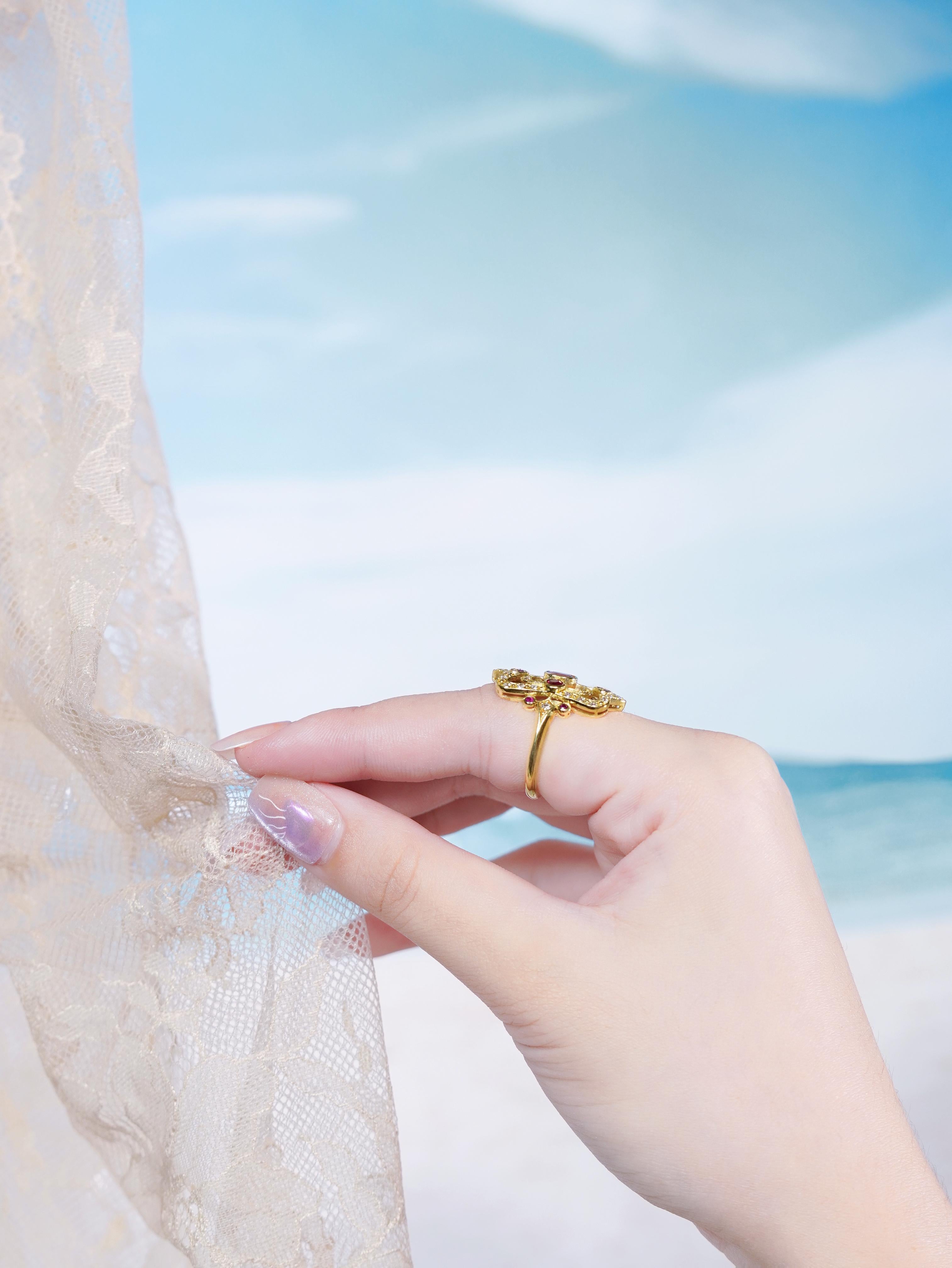 Anello in oro 14K con rubino naturale e diamanti Anello da cocktail in stile vittoriano in vendita 3