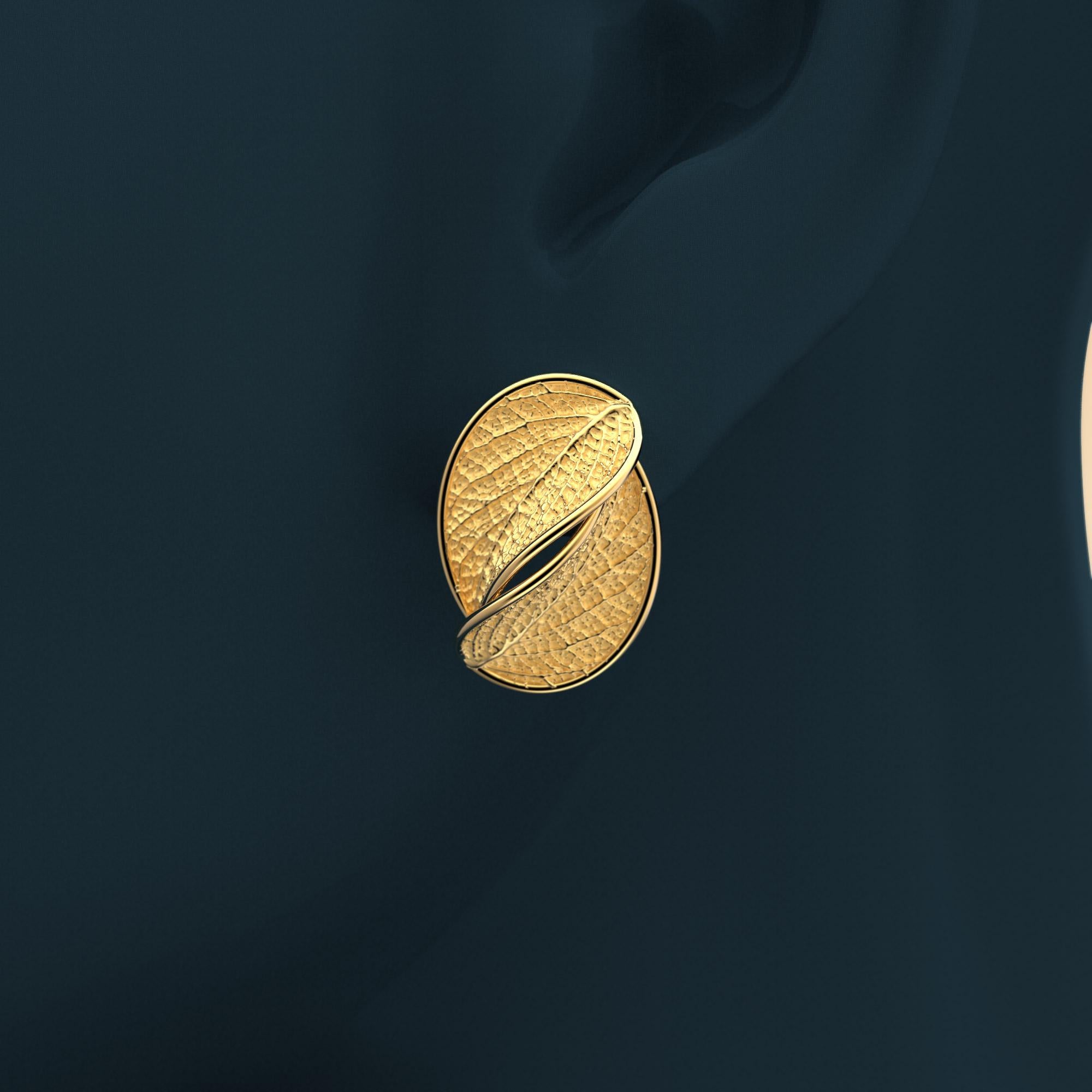 14k Gold Nature Inspired Stud Earrings with Leaf Design, Italian Fine Jewelry In New Condition For Sale In Camisano Vicentino, VI