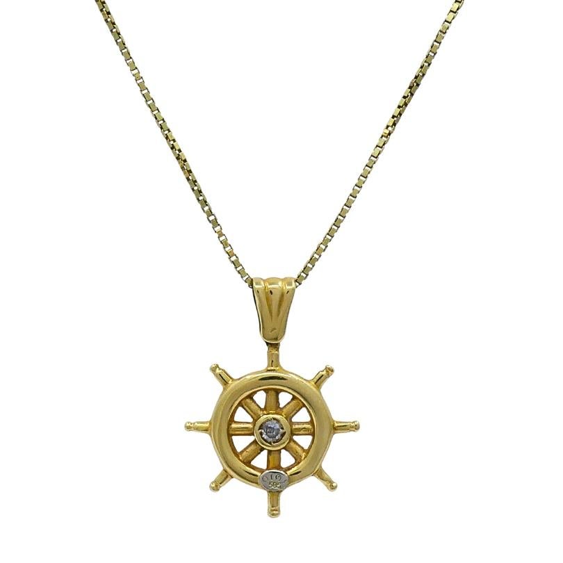Collier avec pendentif roue nautique en or 14K  Accent diamant Bon état - En vente à Beverly Hills, CA