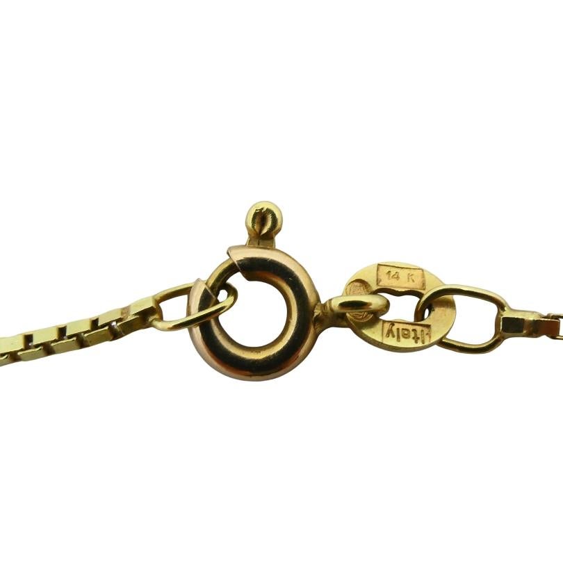 Collier avec pendentif roue nautique en or 14K  Accent diamant en vente 2