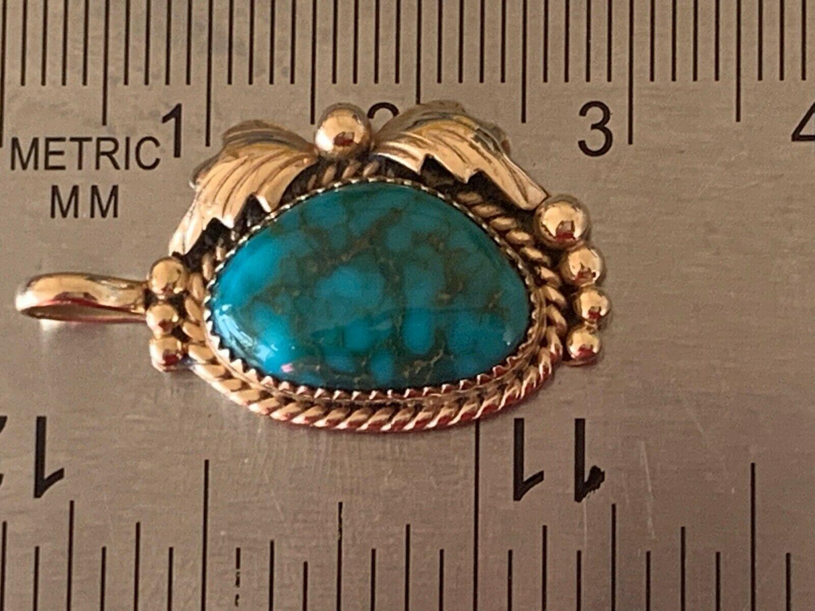 14k Gold Navajo Turquoise Set Pendant by Ray Bennet In Good Condition In London, GB