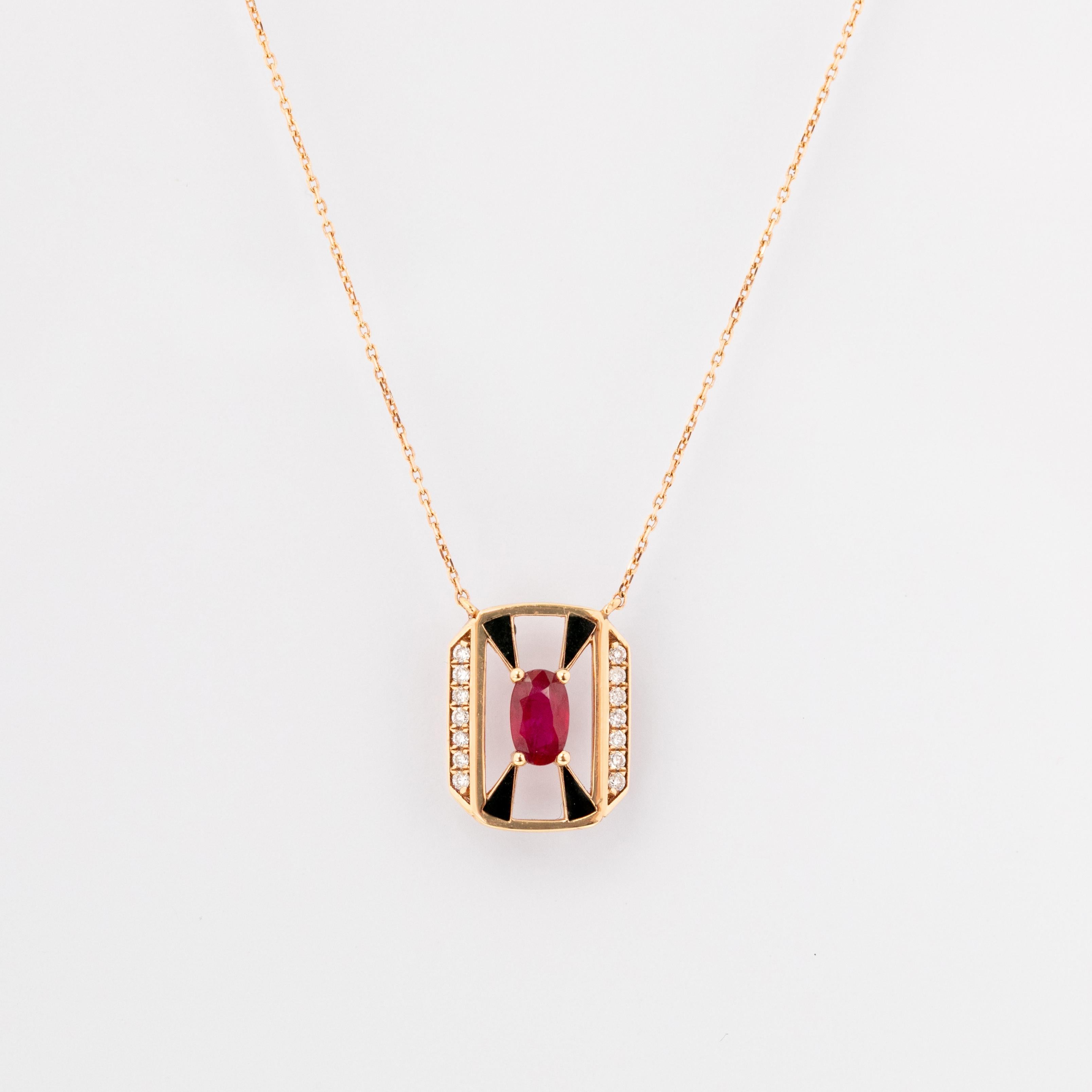Collar de Oro de 14K, Piedra de Rubí y Piedra de Diamante Corte oval en venta
