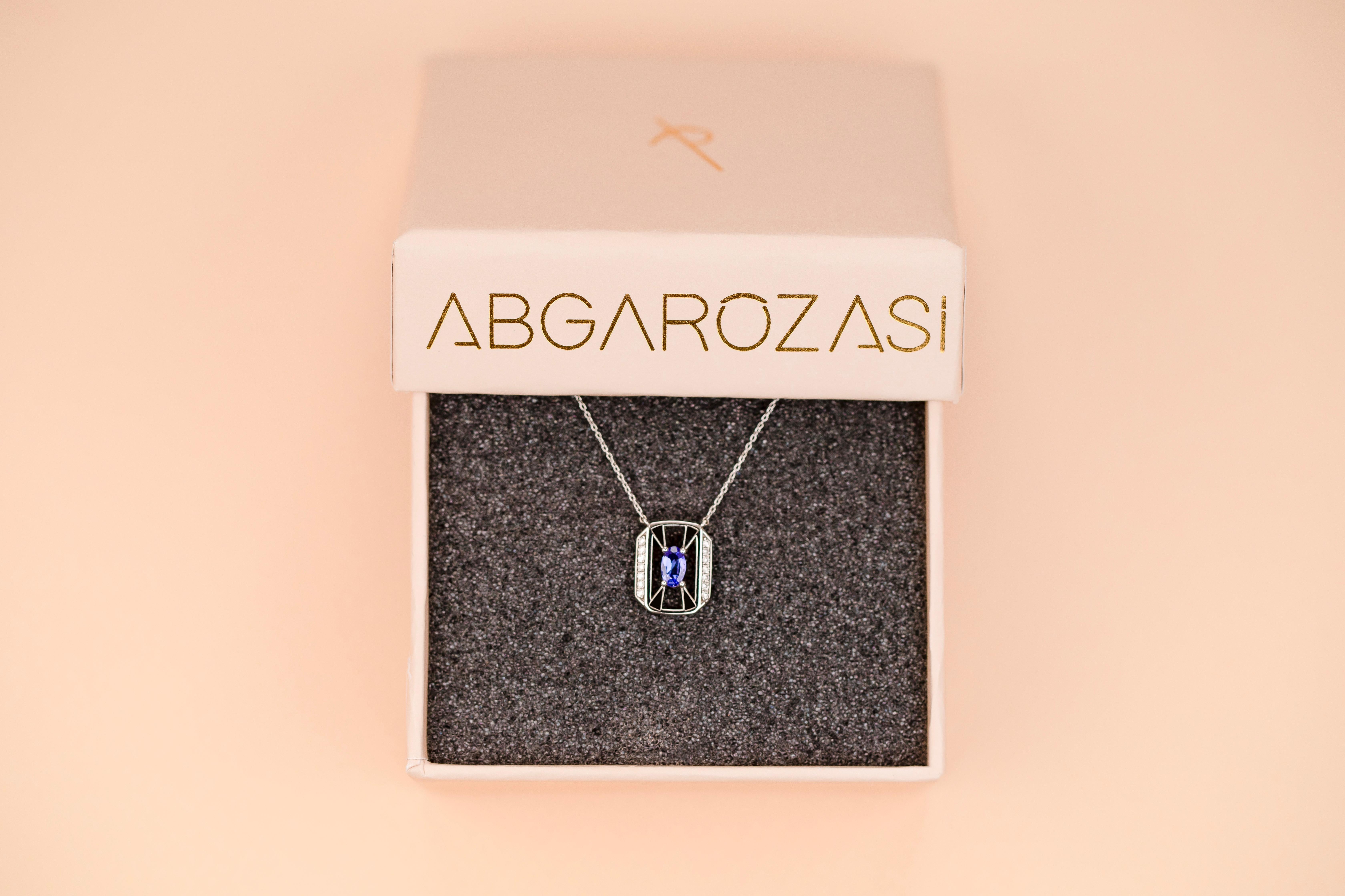 14K Gold Necklace, Sapphire Stone and Diamond Stone Necklace For Sale 2