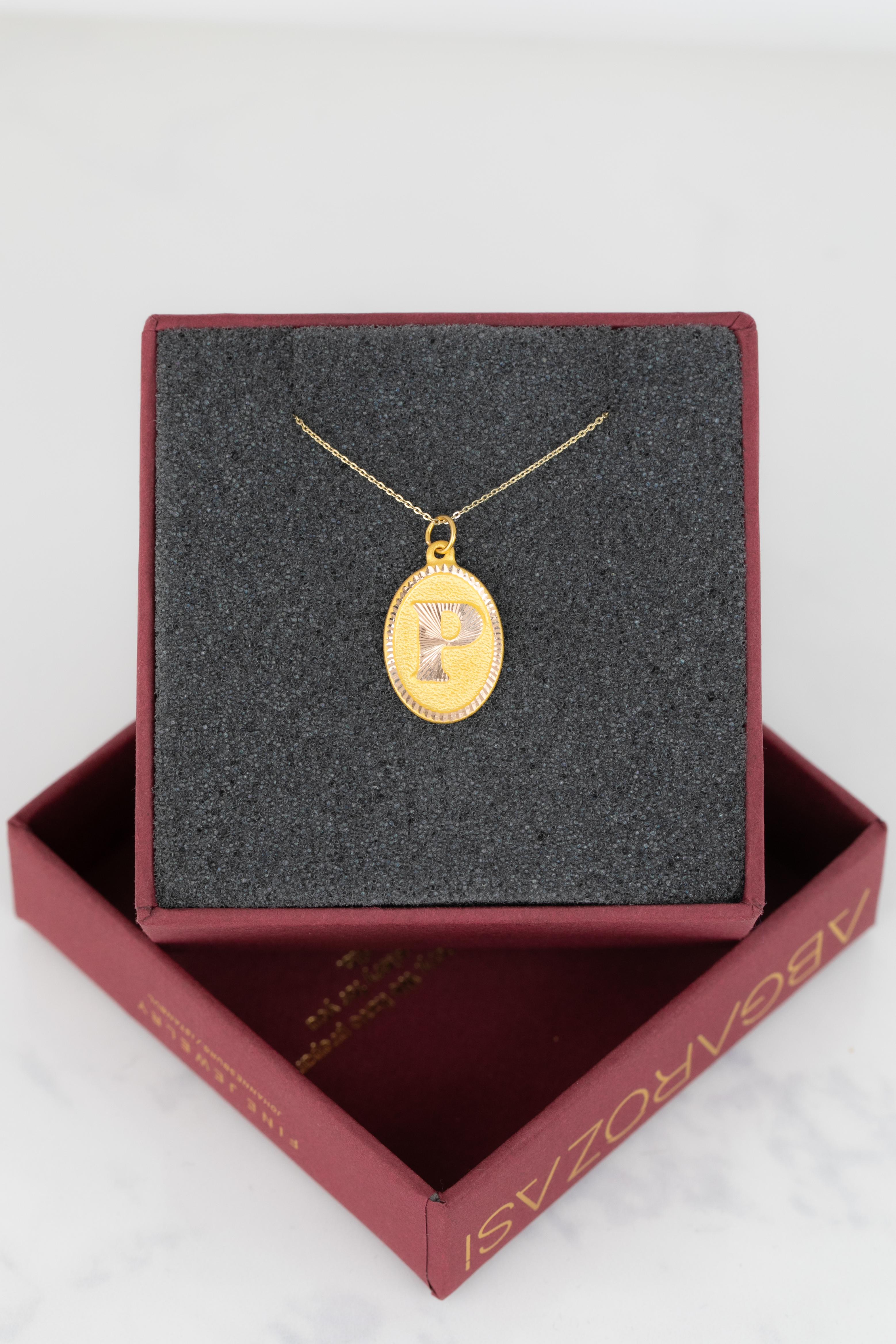 Colliers en or 14 carats, modèles de colliers à lettres, collier- collier lettre P en or en vente 2