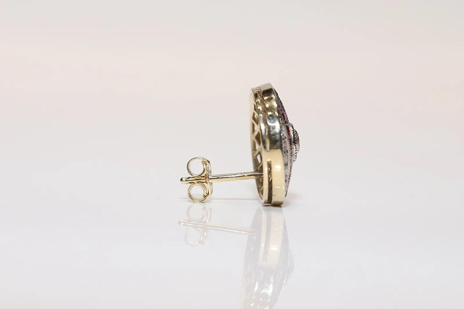 14k Gold Neu gefertigter natürlicher Diamant- und Kaliber-Rubin-Dekor-Ohrring (Brillantschliff) im Angebot