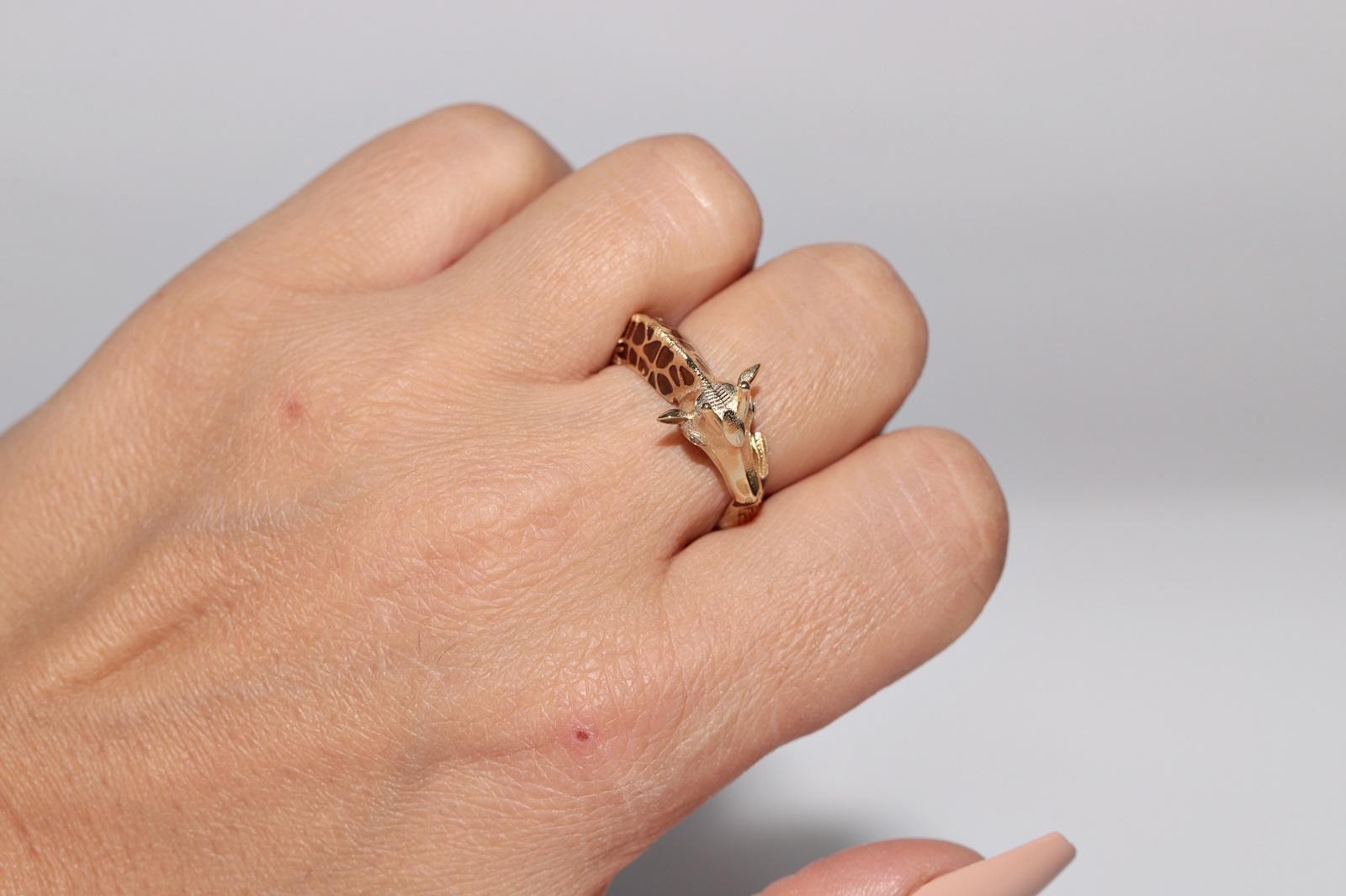 Moderno Anello Giraffa decorato con diamanti naturali e smalto, in oro 14k, di nuova fabbricazione in vendita