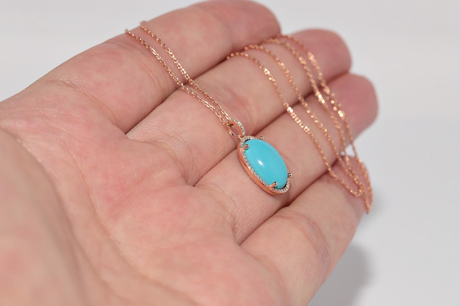 Taille brillant Collier en or 14k New Made avec pendentif en diamant naturel et turquoise de taille ovale en vente