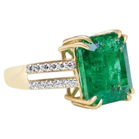 14k Gold Octagon Cut Zambian Emerald Ring, Emerald Split shank Cocktale ring For Sale