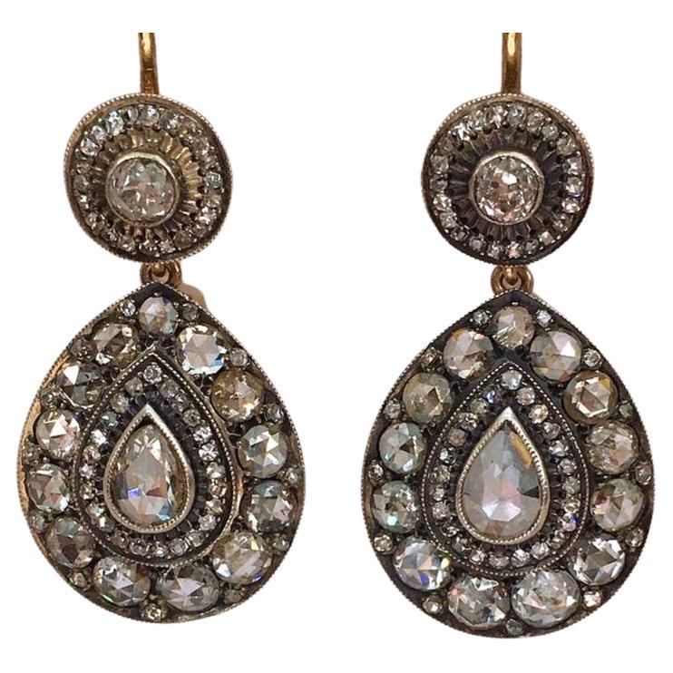  Old Mine Cut Diamond Gold Earrings In Good Condition For Sale In Cairo, EG