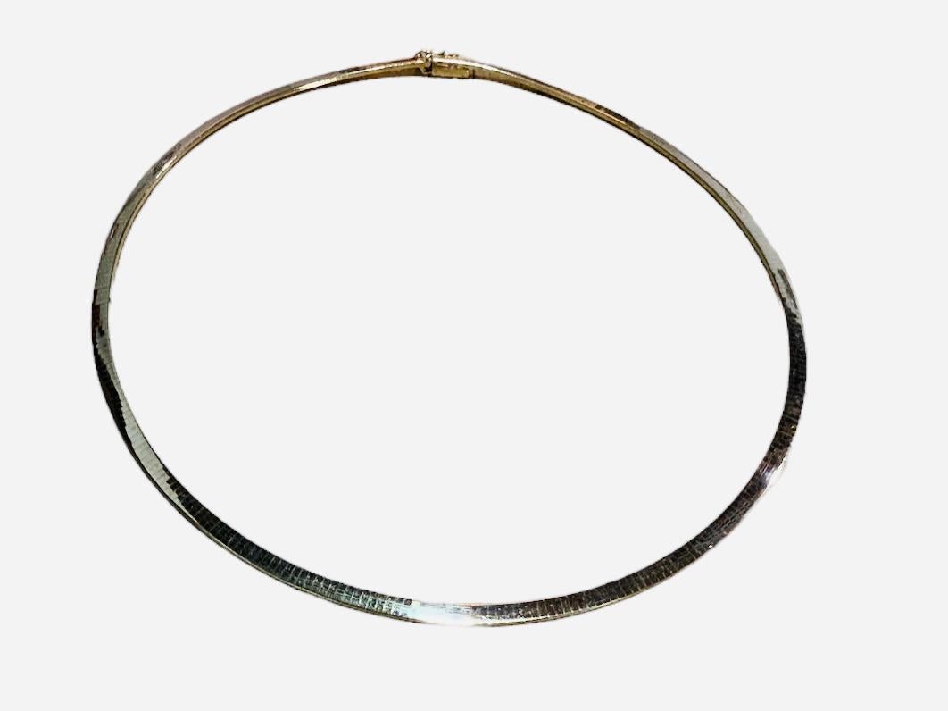 14K Gold Omega Link Necklace  For Sale 8