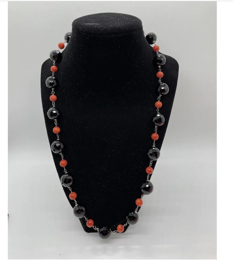 14K Gold Onyx and Coral Deco Style Beaded Necklace

Consistent with age and use please see the photos for condition
Please ask for more photos if you need we will send them with in 24-48 hours

Due to the item's age do not expect items to be in