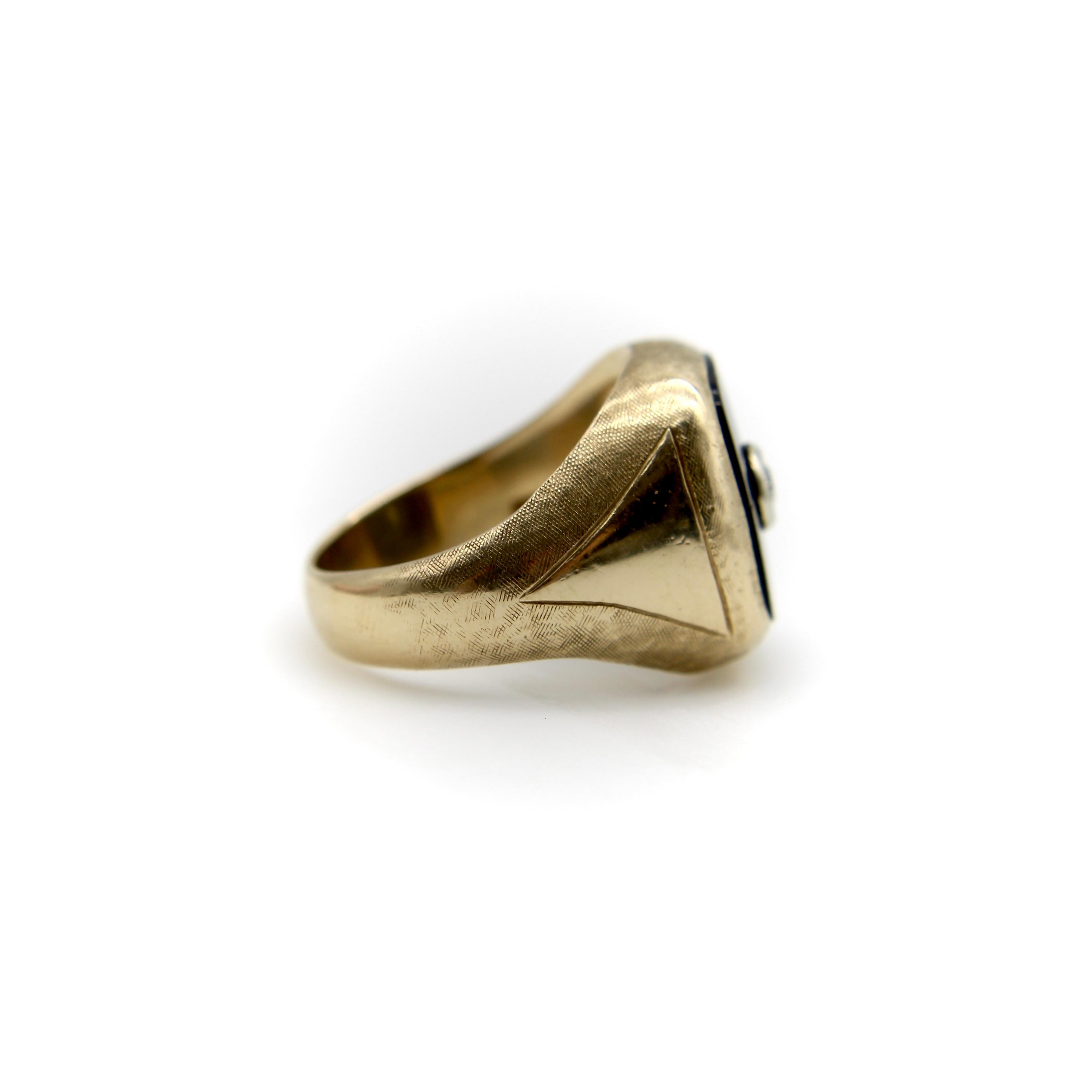 Siegelring aus 14 Karat Gold mit Onyx und Diamant  (Alteuropäischer Schliff) im Angebot