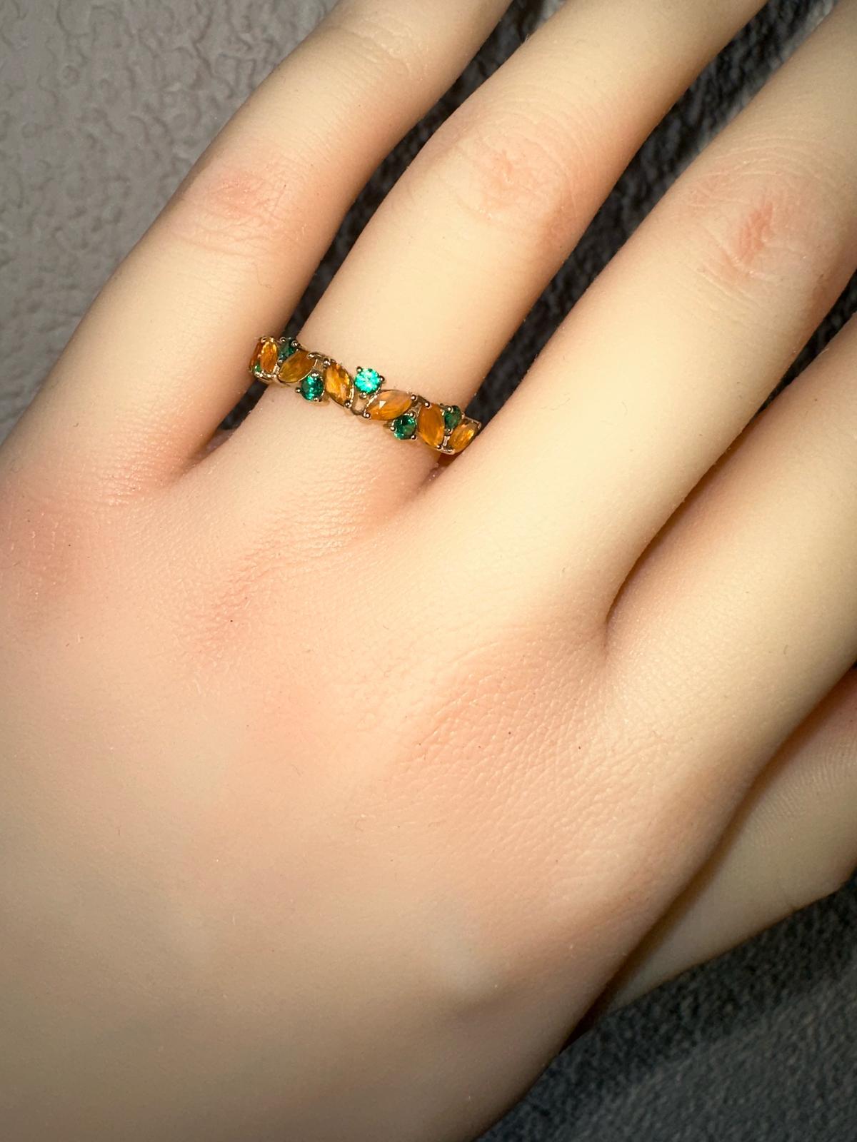 En venta: Anillo media eternidad ópalo y esmeralda oro 14k  12