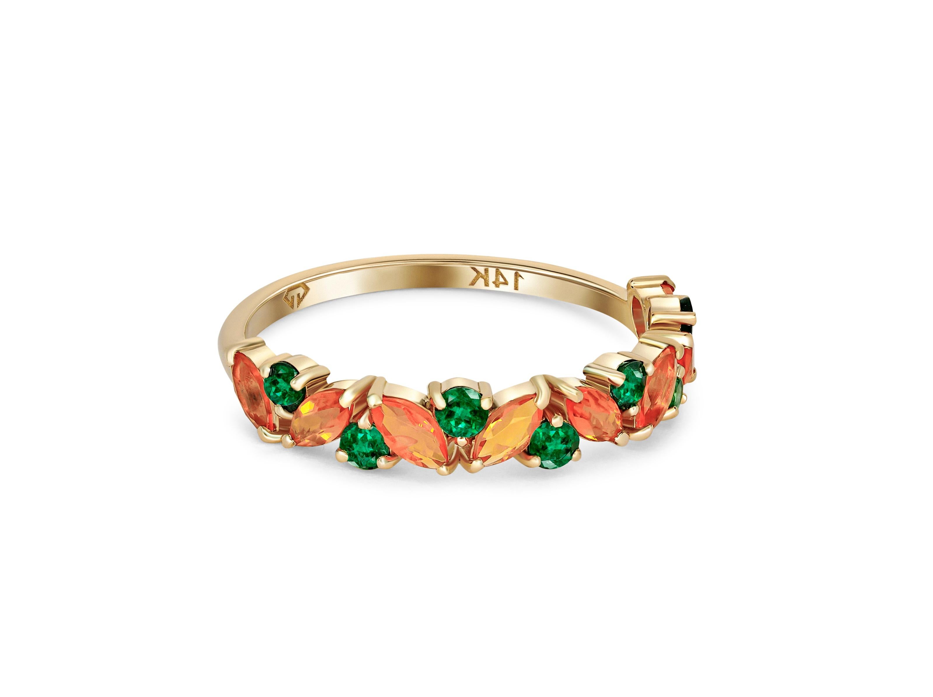 En venta: Anillo media eternidad ópalo y esmeralda oro 14k  2