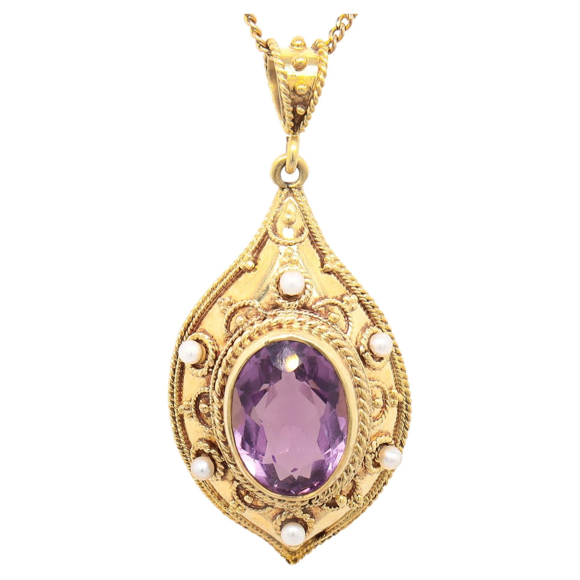Pendentif de style néo-étrusque en or 14 carats, avec une améthyste taille ovale et des perles de graine