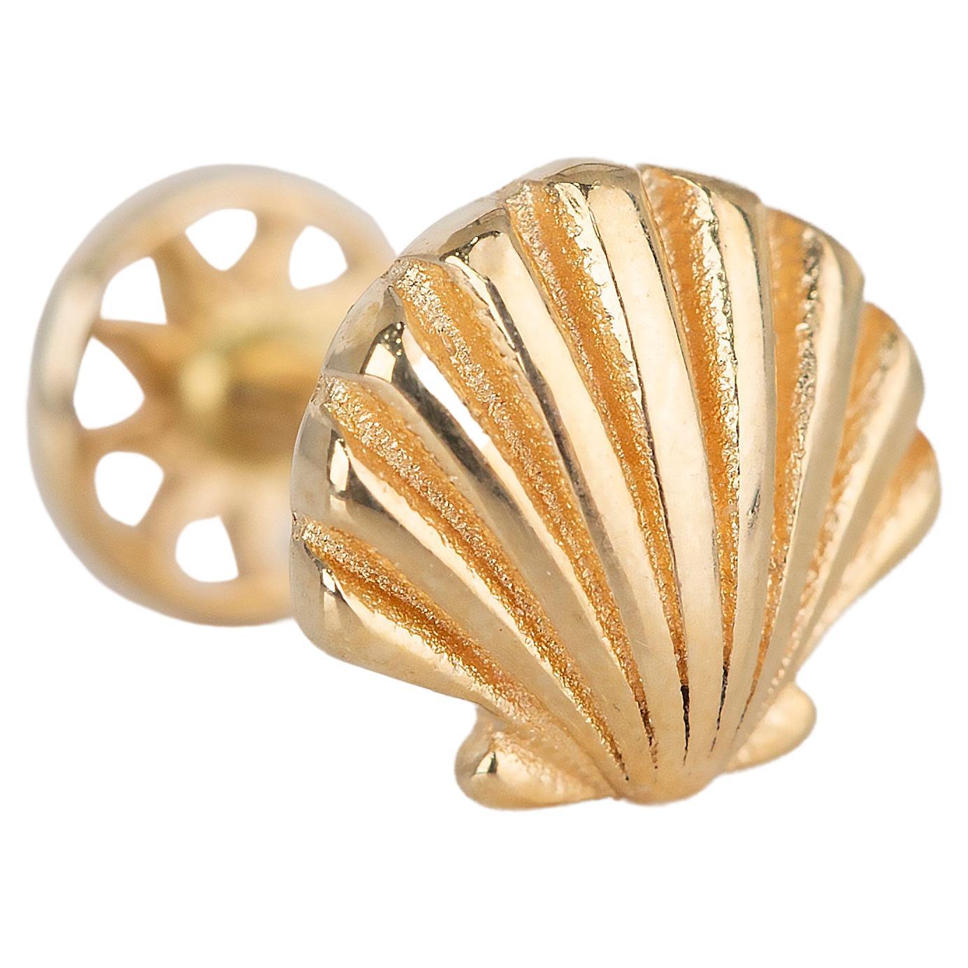 14K Gold Oyster Piercing, Shell Gold Stud Earring For Sale