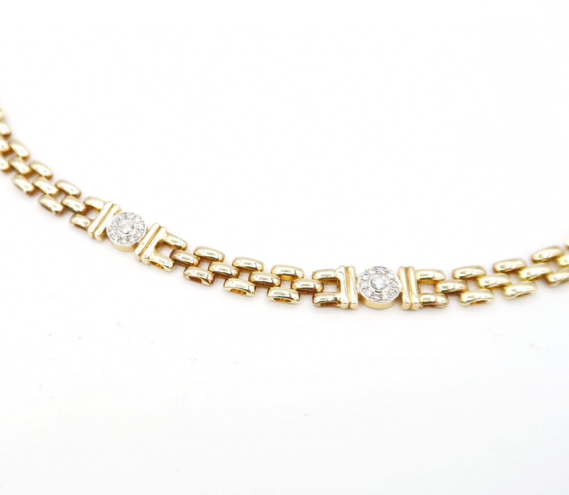 14K Gold Panther Link Necklace with Bezel Halo Diamond Motifs In New Condition For Sale In Bangkok, TH