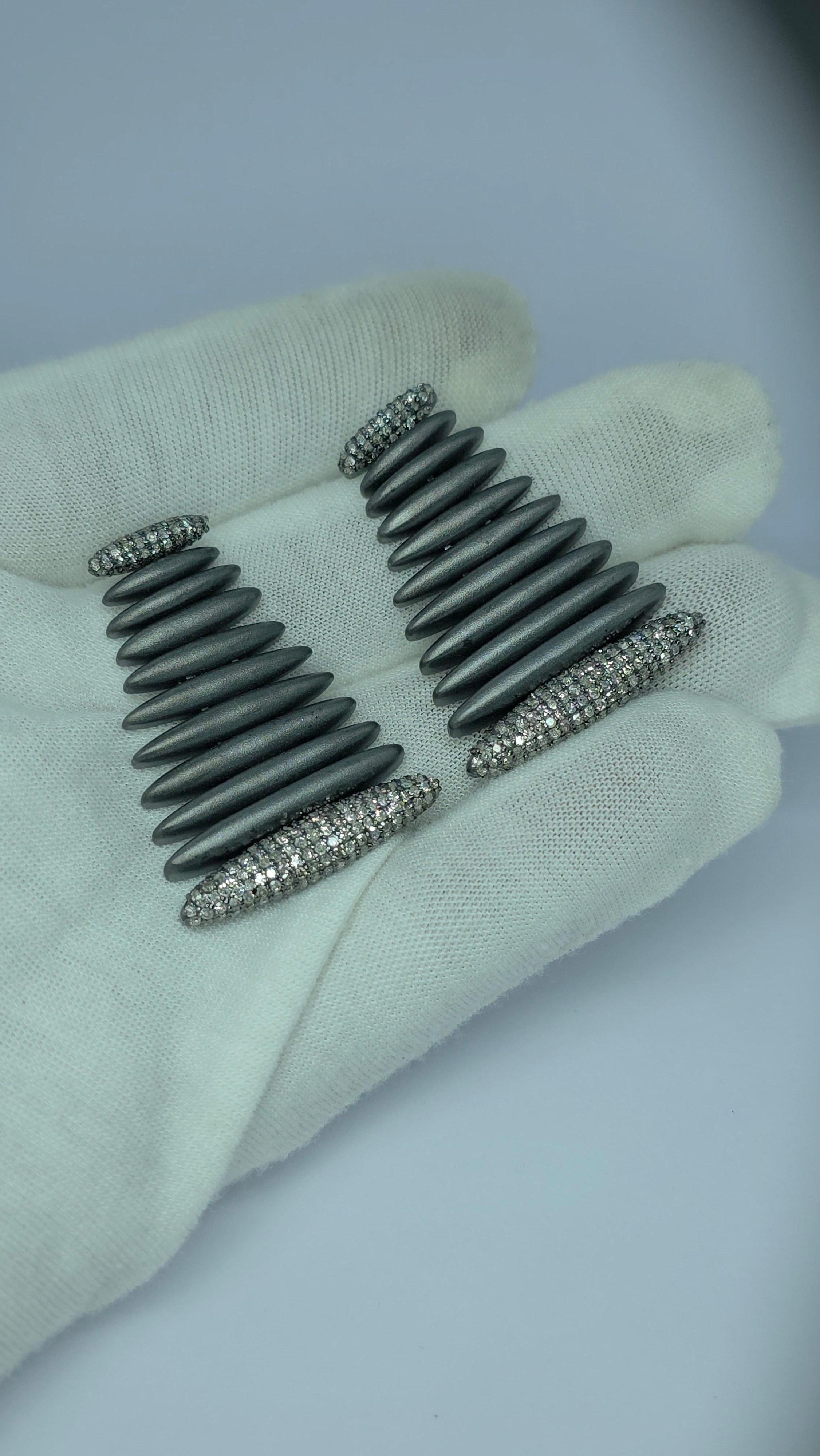 Orecchino in oro 14k con pavé di diamanti in argento 925 Gioielli di moda moderni in vendita 5