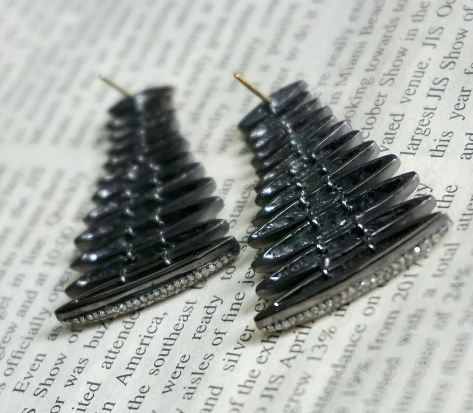 14k Gold Pave Diamond Spike Earring 925 Silver Fashion Jewelry Modern Jewelry
Léger, il peut être porté tous les jours

Informations complémentaires :
Condit : Nouveau sans étiquette : Un article neuf, non utilisé et non porté (y compris les